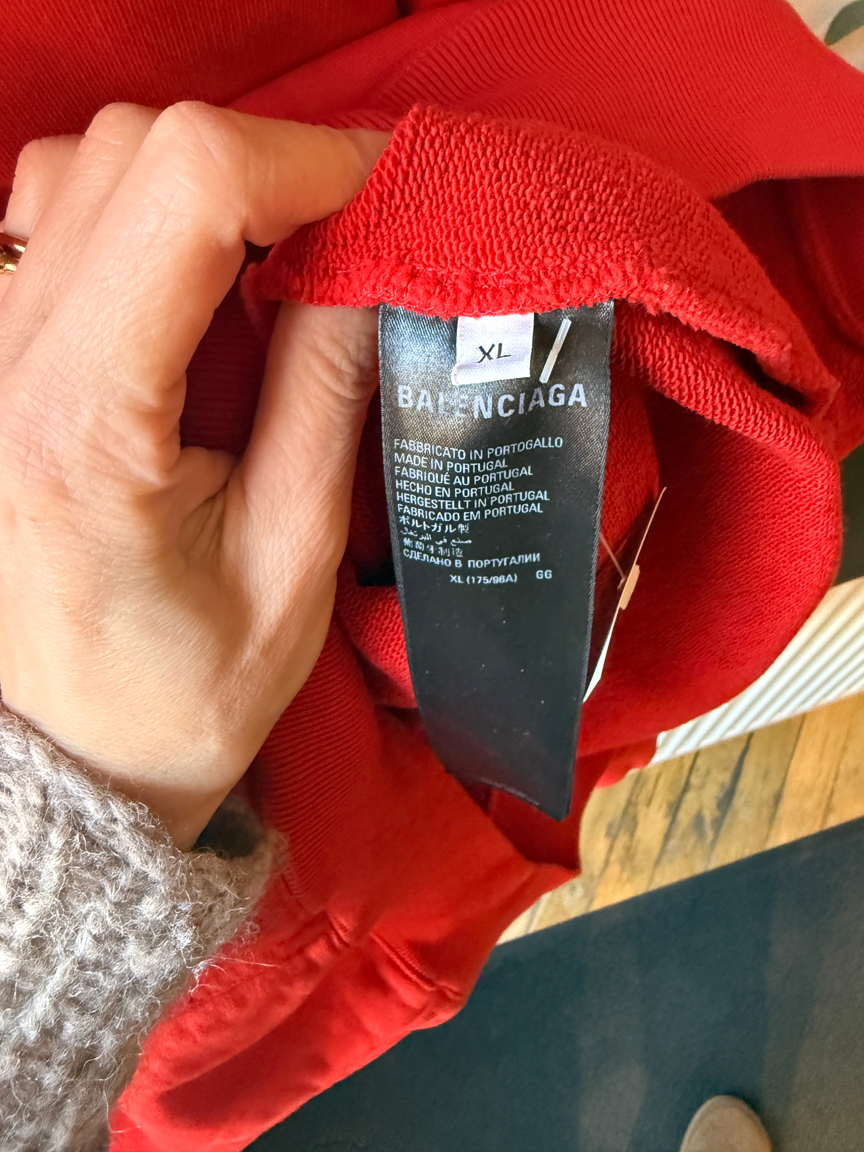 Balenciaga Back Logo Hoodie - M Second Hand – Dear Berlin