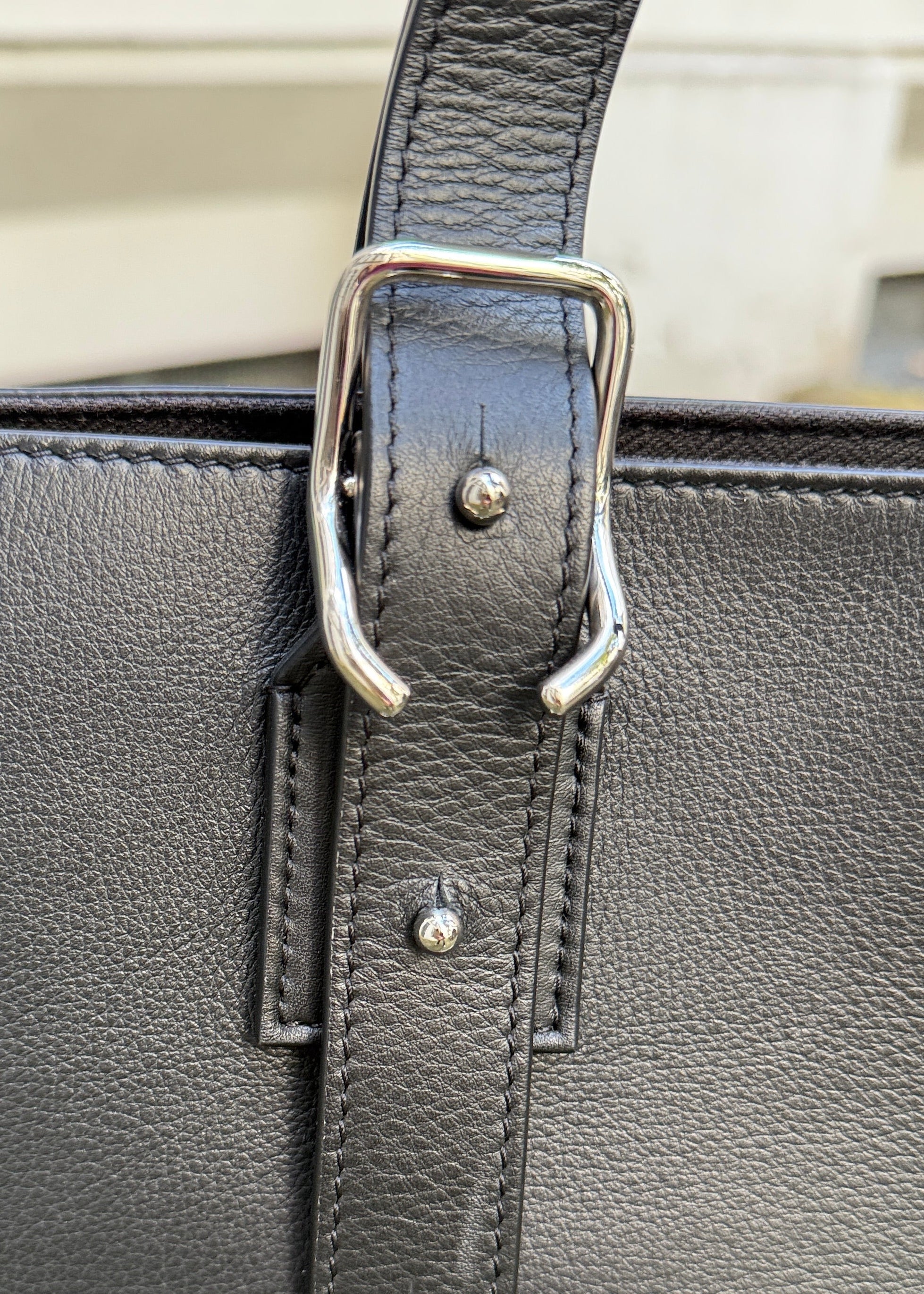 Horizont Buckle Tote