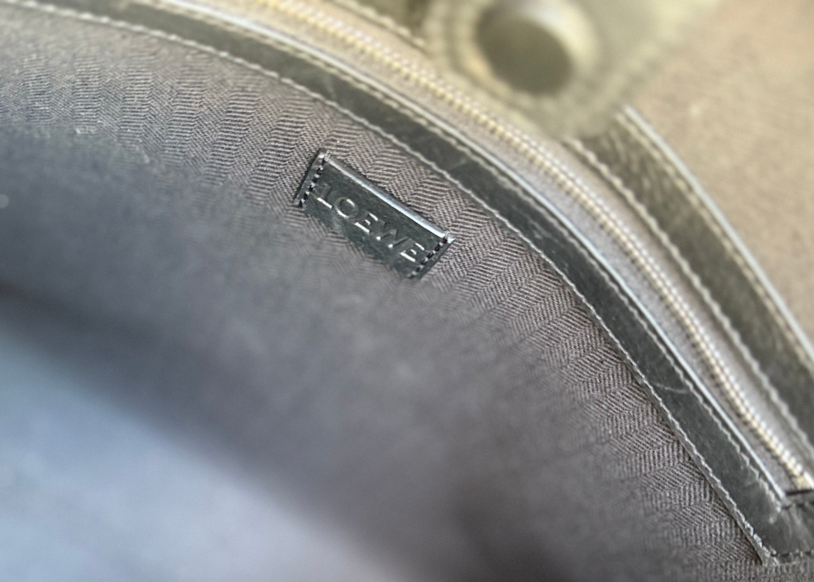 Horizont Buckle Tote