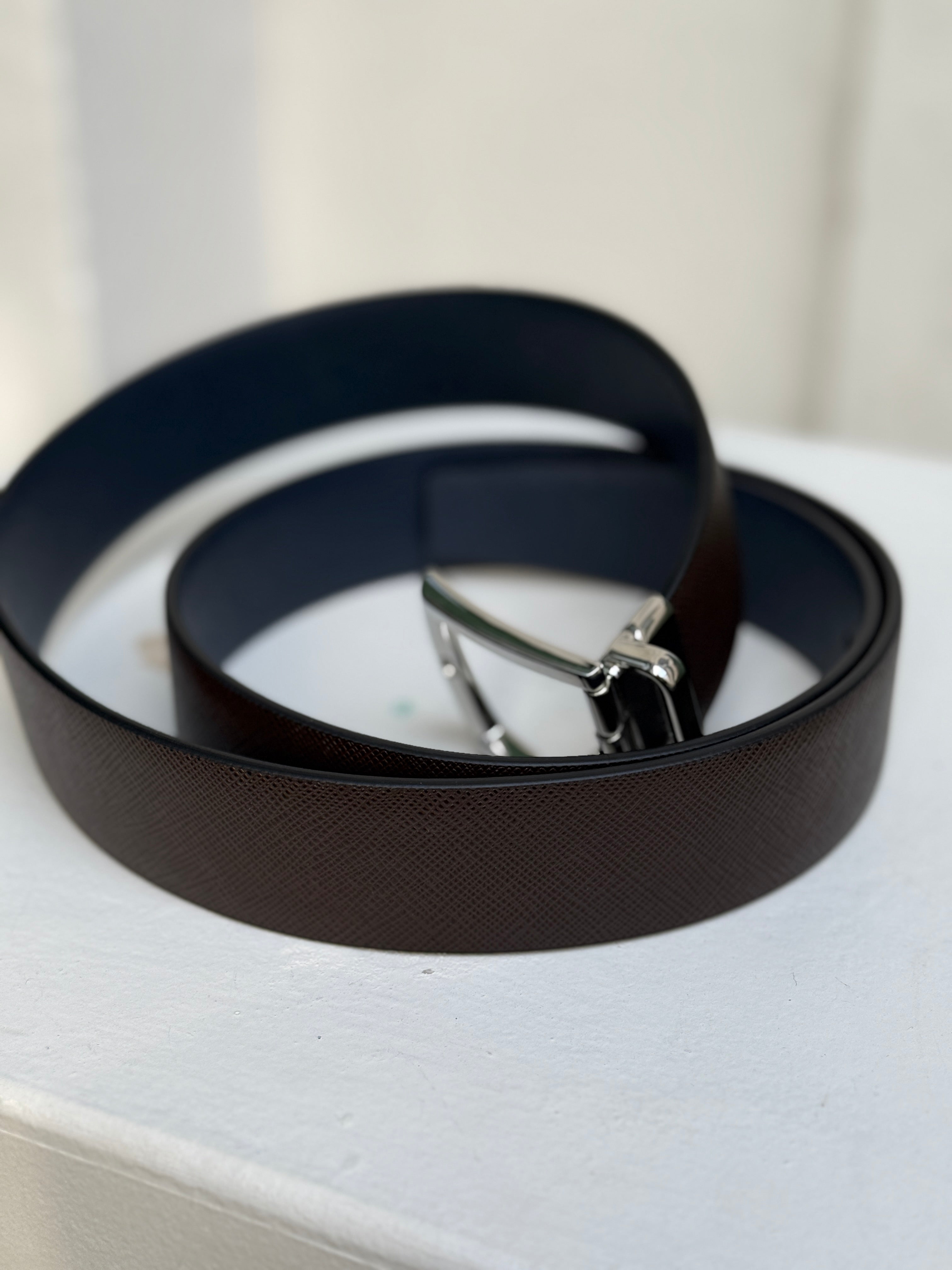 Prada Wendbarer Leder Gürtel, silberne Schnalle Second Hand – Dear Berlin