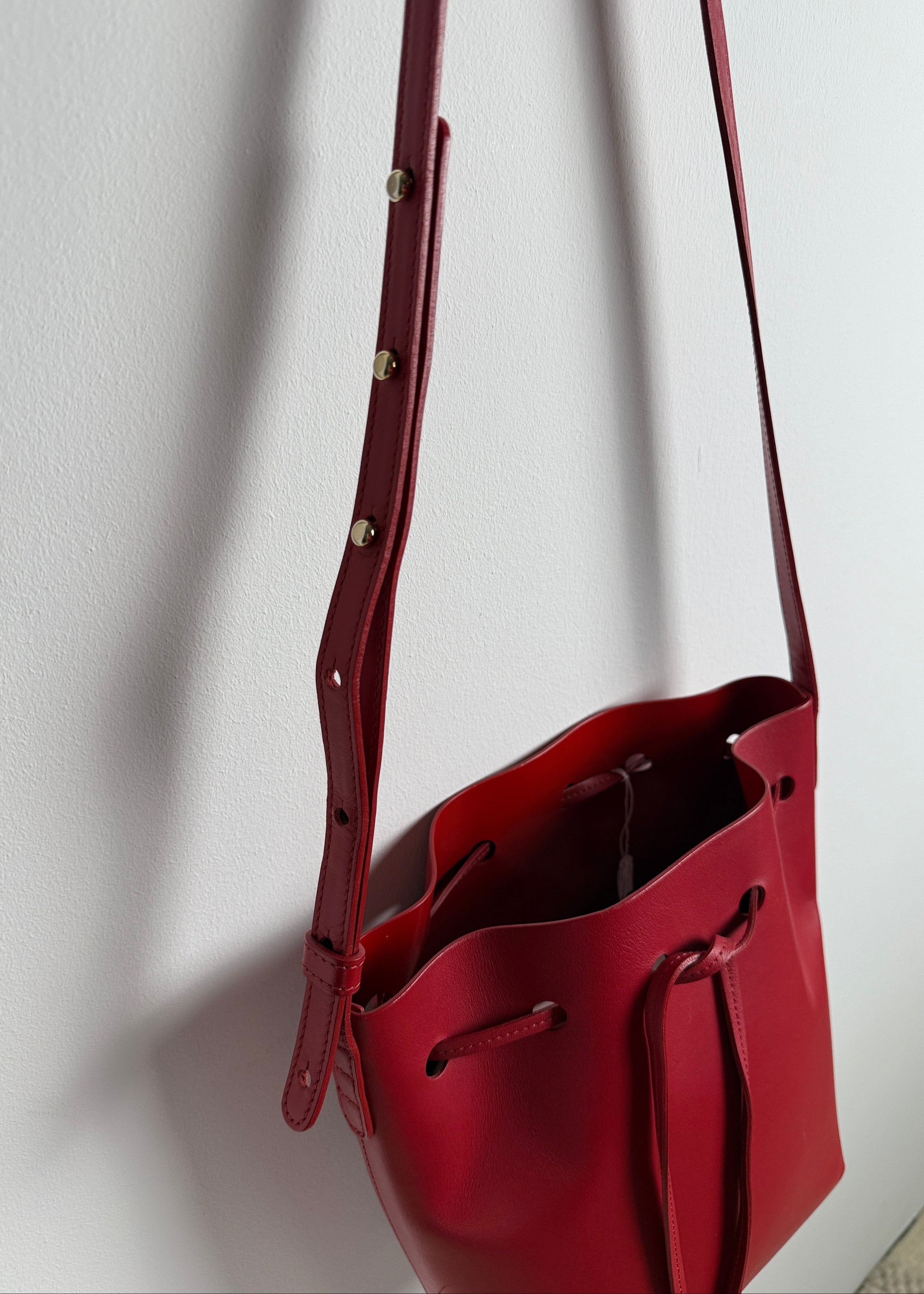 Mansur Gavriel Bucket Bag Medium in Flamma Second Hand – Dear Berlin