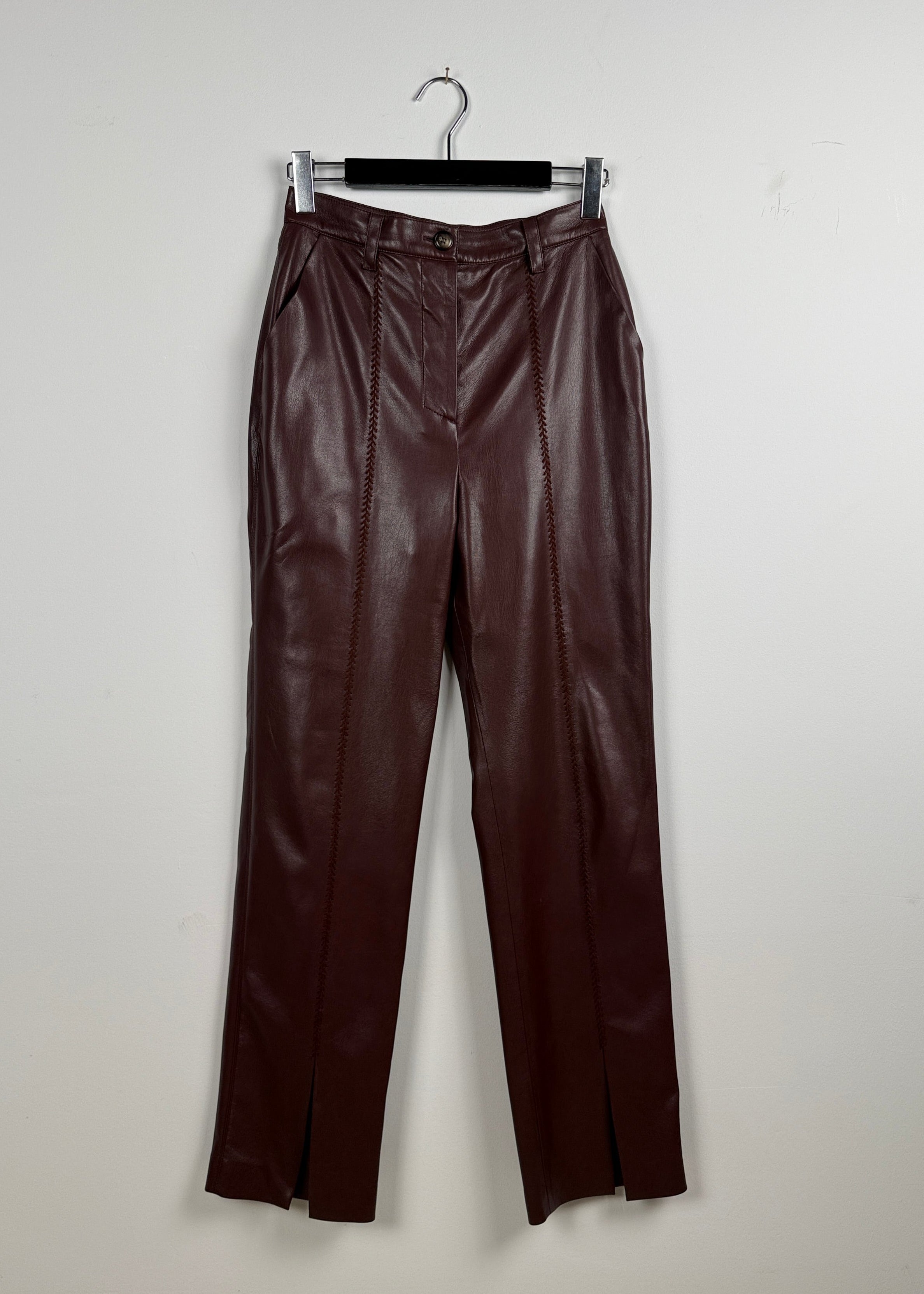 Nanushka Kastanienbraune Hose mit geradem Bein und Ziernähten Second Hand – Dear Berlin