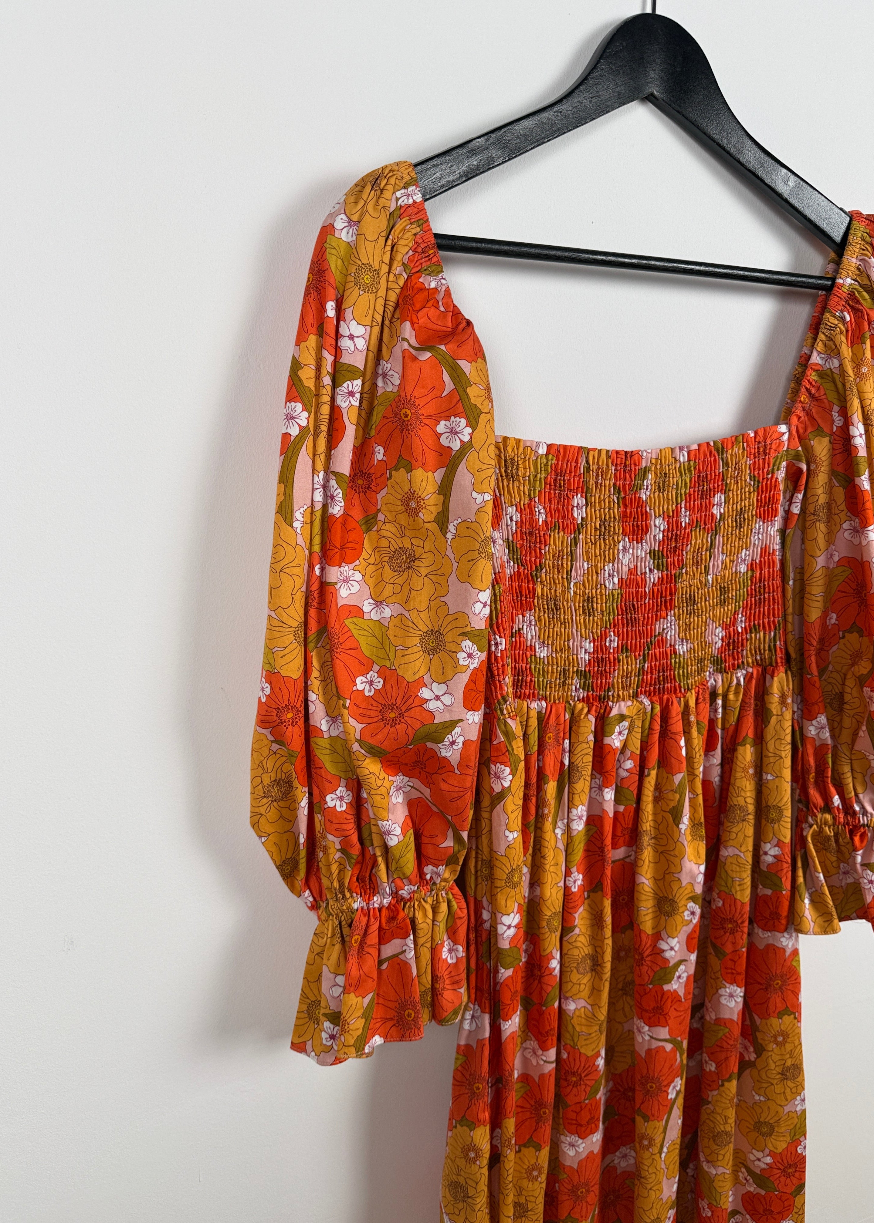 Borgo de Nor Midikleid mit Puffärmeln - Blumenprint Second Hand – Dear Berlin