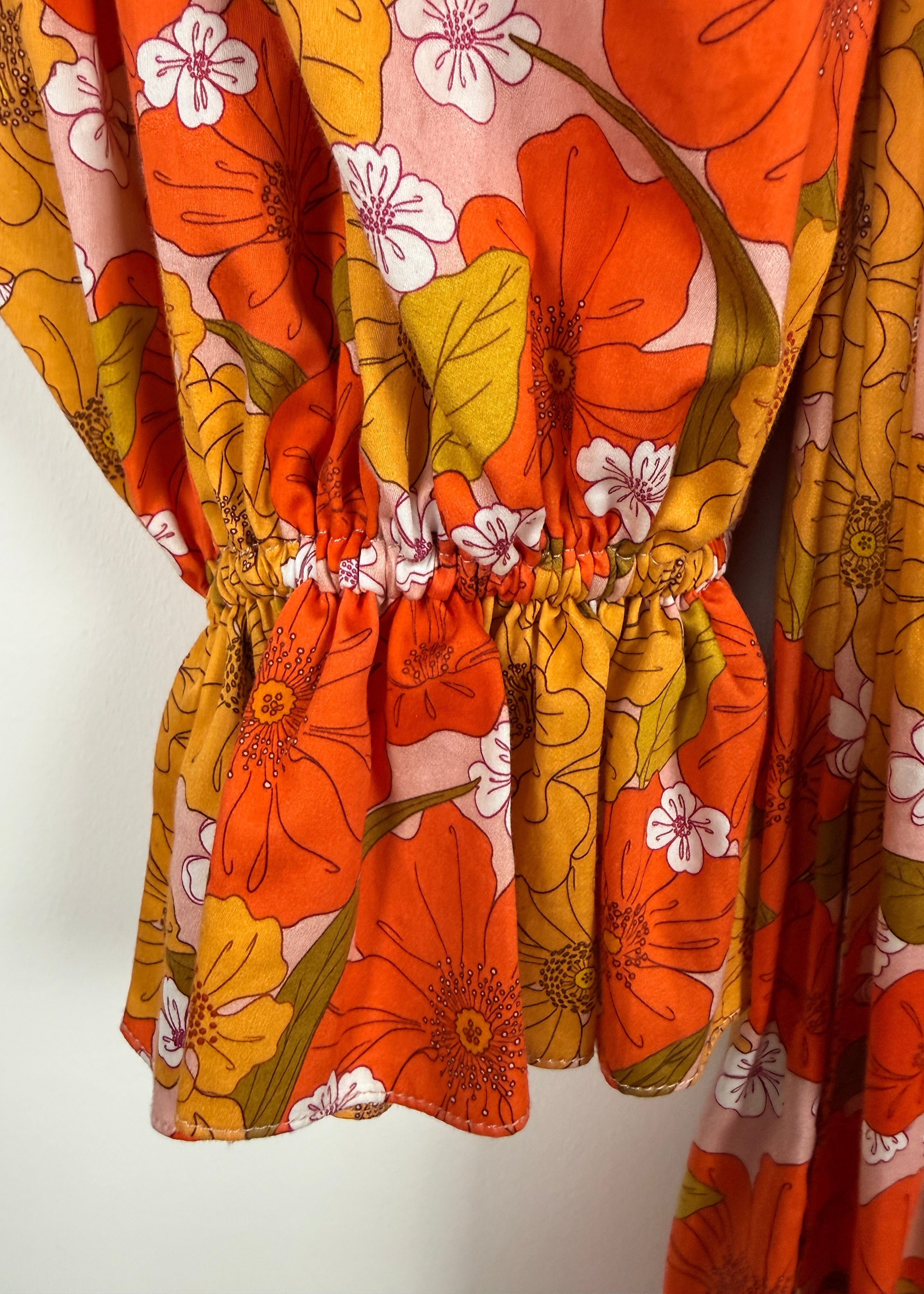 Borgo de Nor Midikleid mit Puffärmeln - Blumenprint Second Hand – Dear Berlin