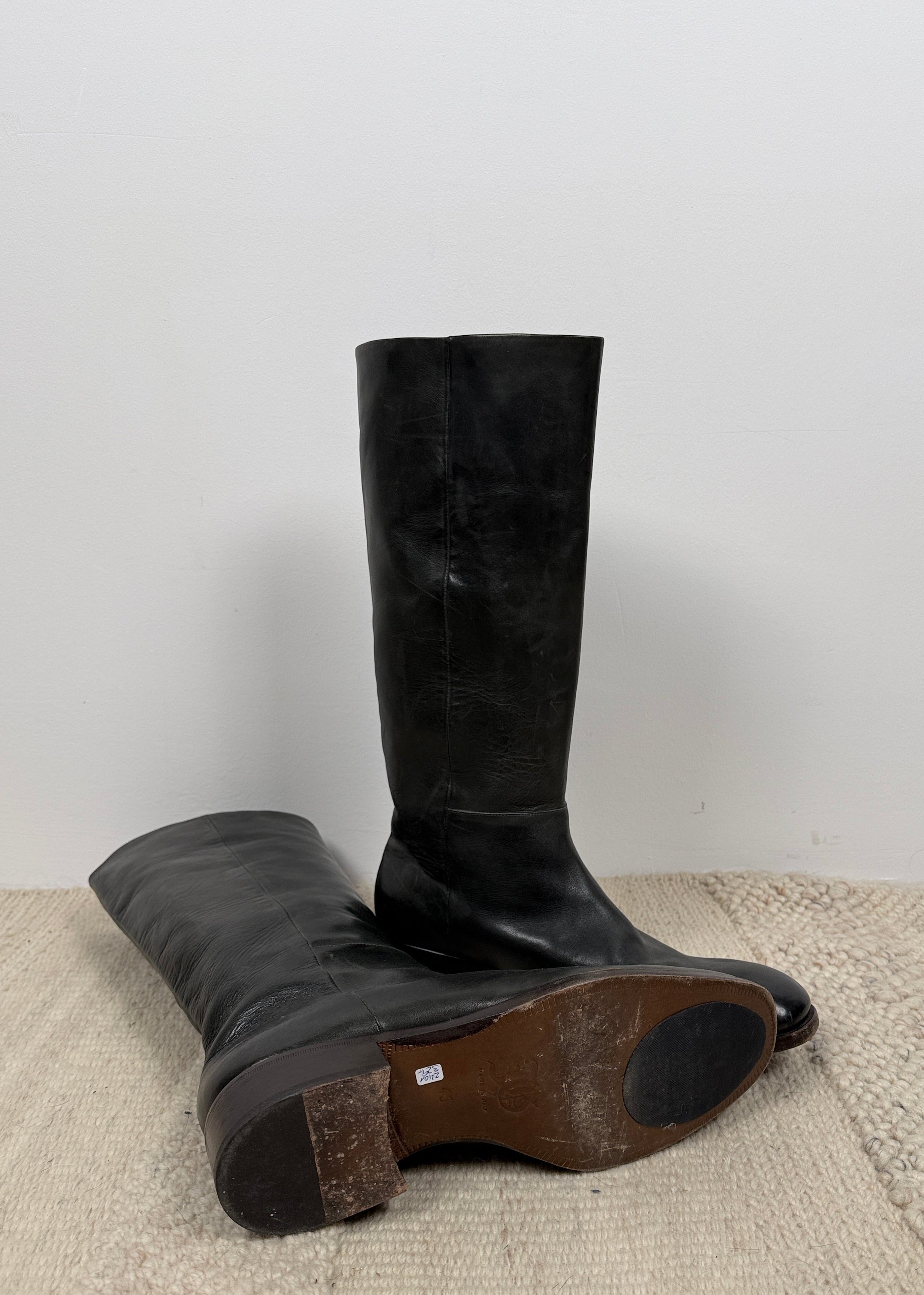 John Galliano Lederstiefel in schwarz Second Hand – Dear Berlin