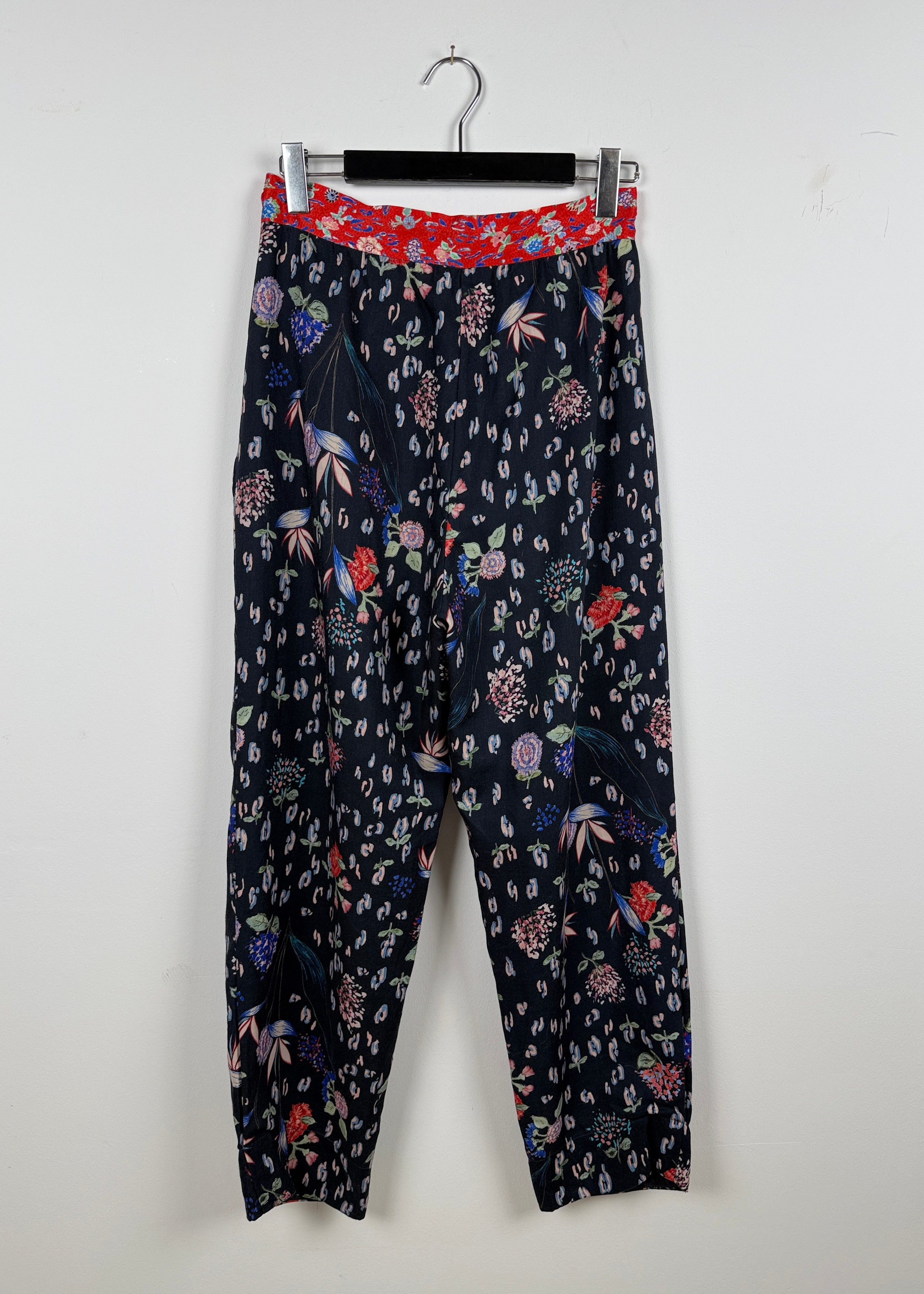 FORTE FORTE Feine Sommerhose mit Millefleur Muster Second Hand – Dear Berlin