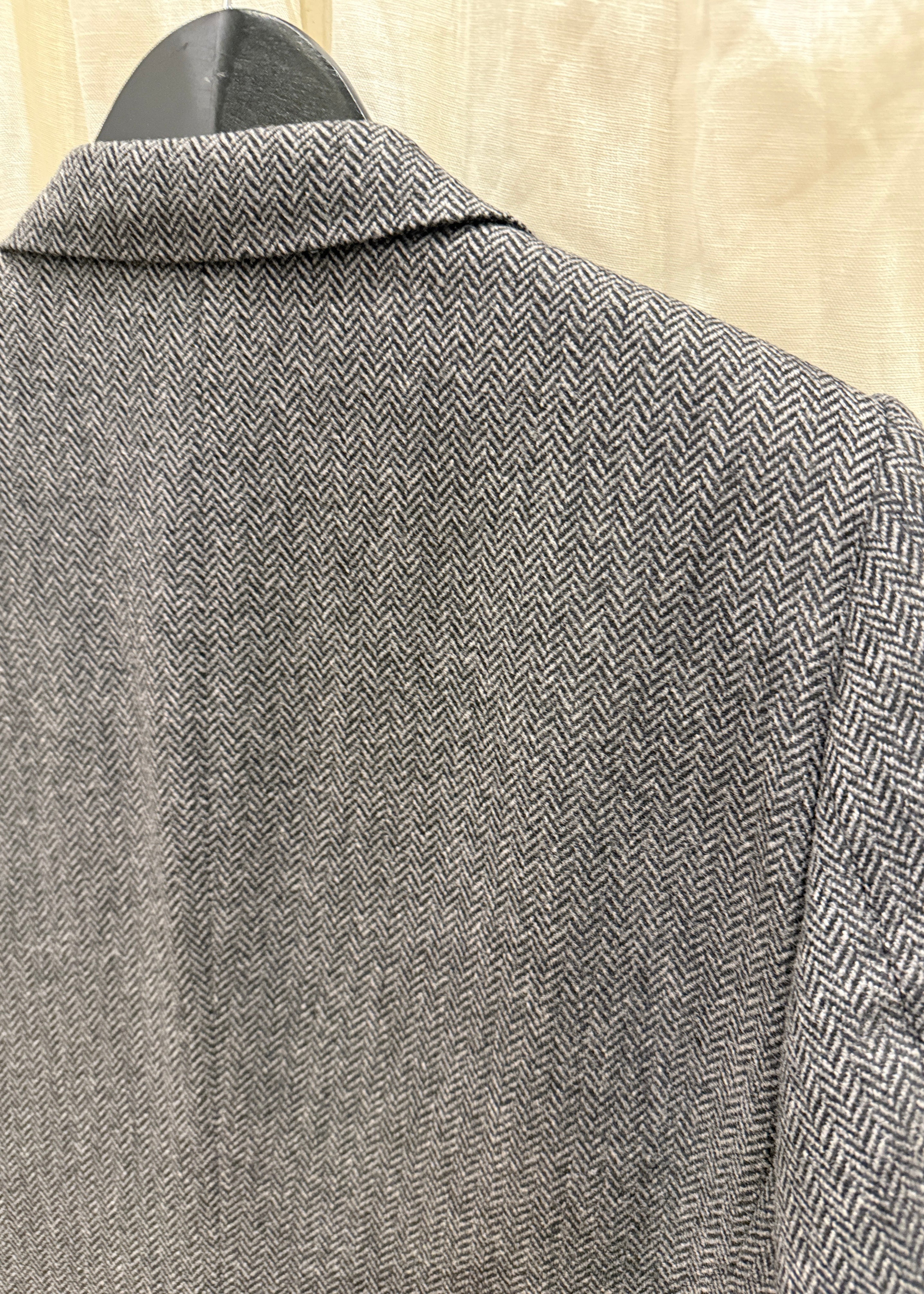 Burberry Graues Sakko mit Fischgrätmuster Second Hand – Dear Berlin