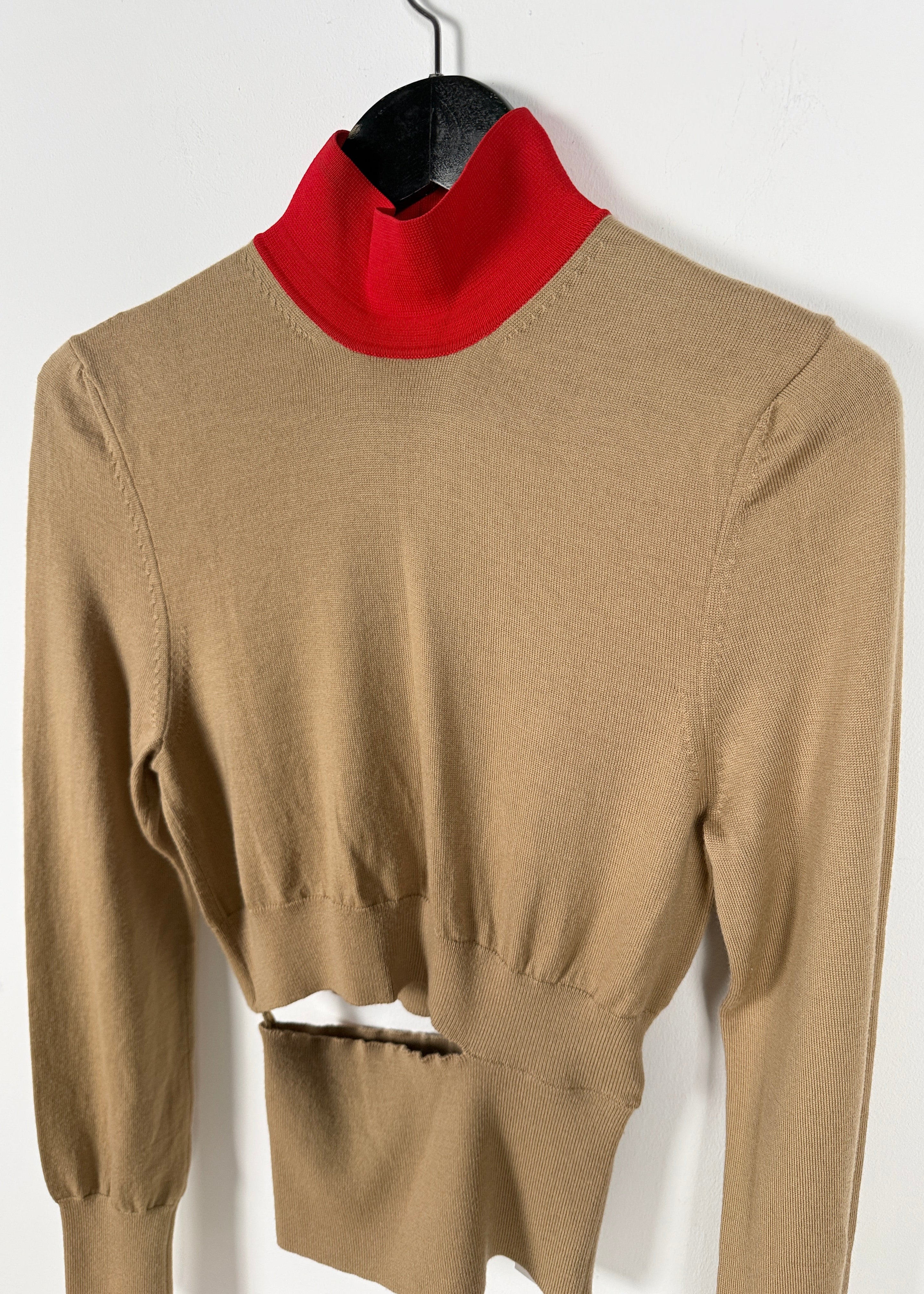 Pullover mit Cut-outs und Stehkragen