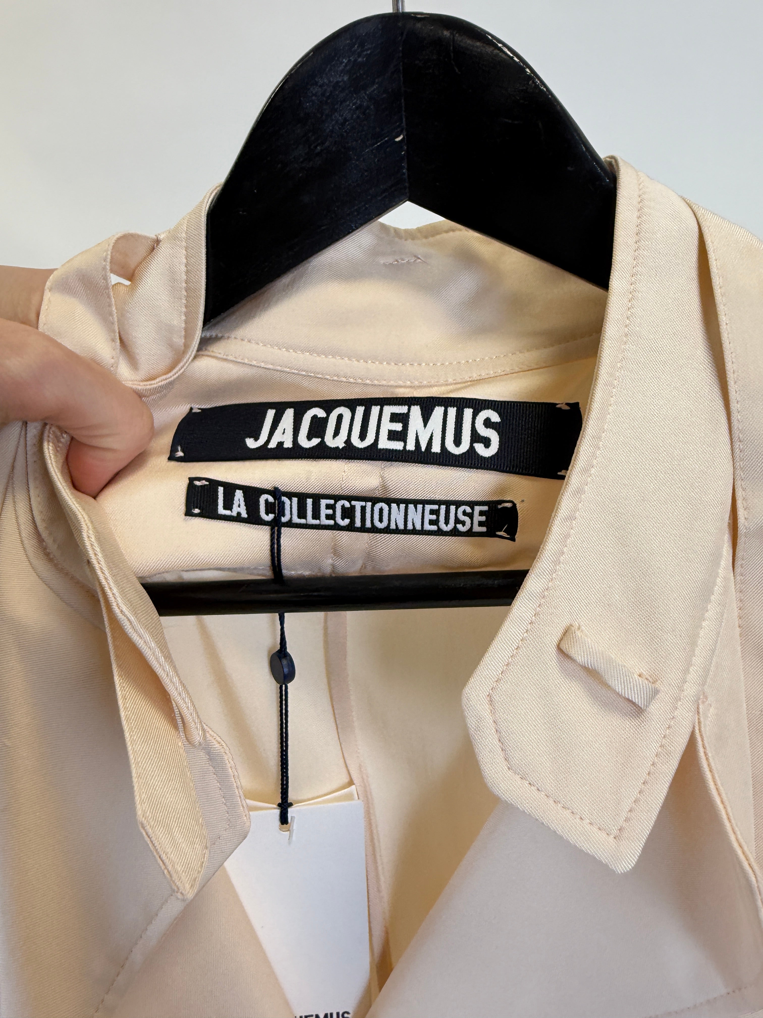 Jacquemus Trenchcoatkleid - Gr.36 Second Hand – Dear Berlin