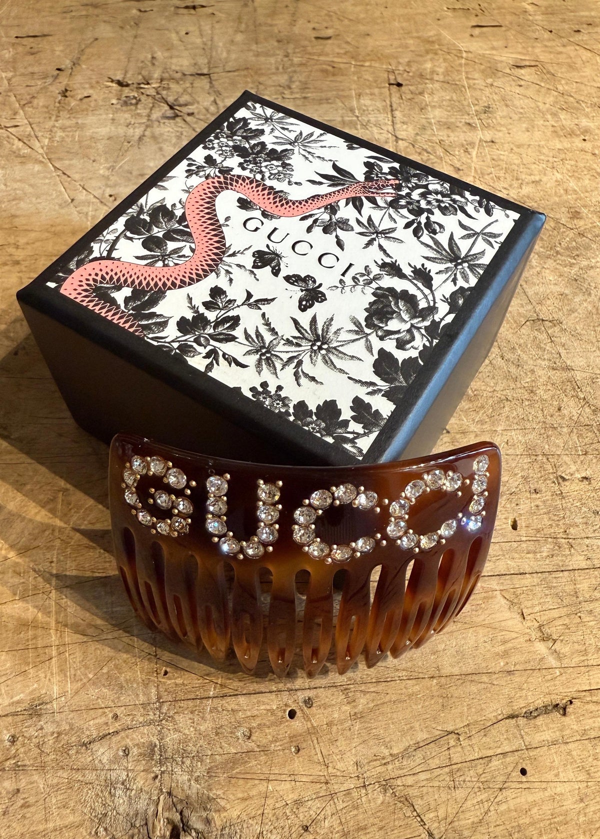Gucci Hair Comb mit Swarovski-Steinen Second Hand – Dear Berlin