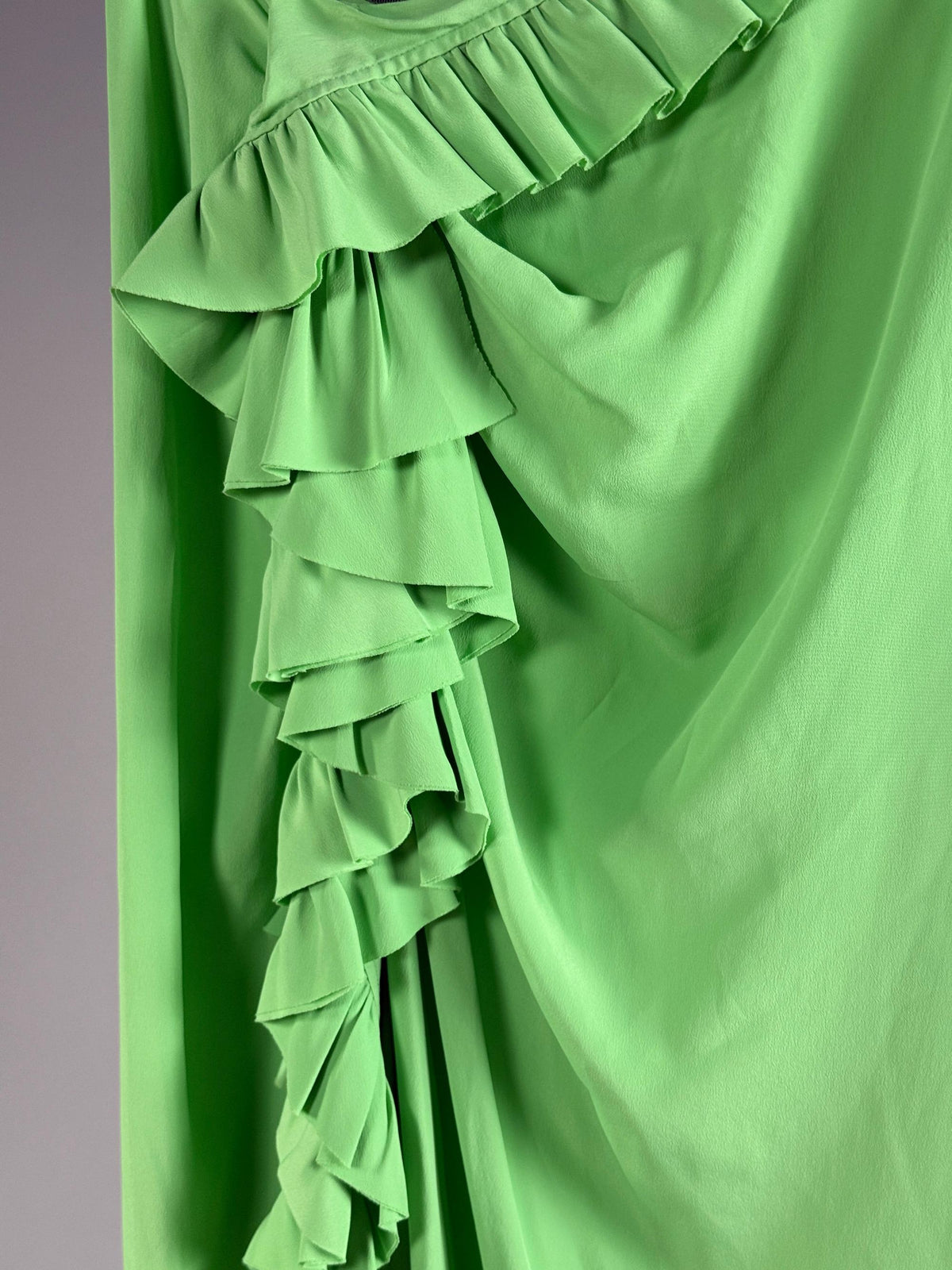 Ruffle-trimmed crêpe midi skirt in green-Dries Van Noten-Dear Berlin