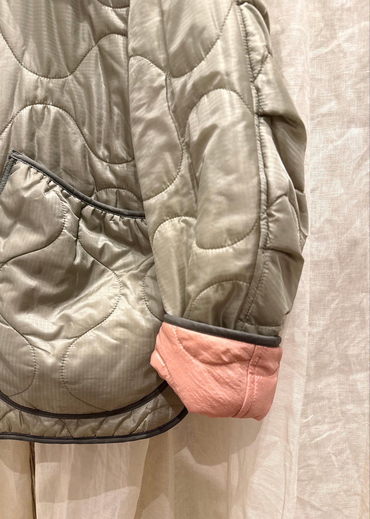 Marfa Stance Signature Cropped Quilt Olive & Soft Peach Second Hand – Dear Berlin