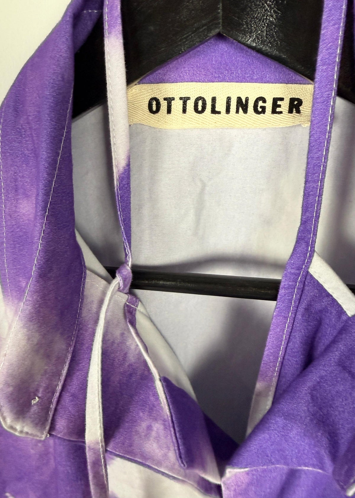 Ottolinger Langärmliges Hemd in lila und weiß Second Hand | Dear Berlin