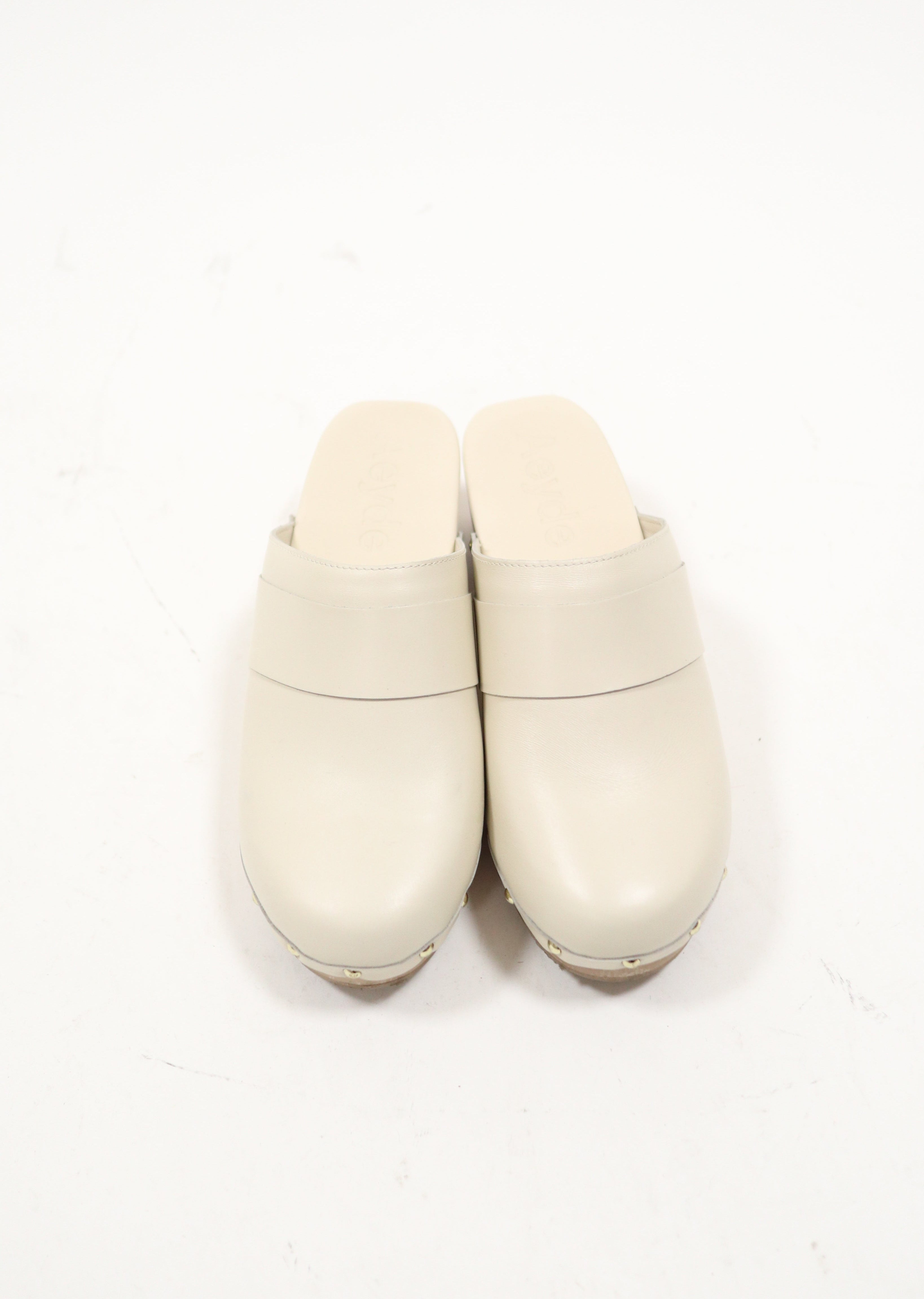 AEYDE Clogs