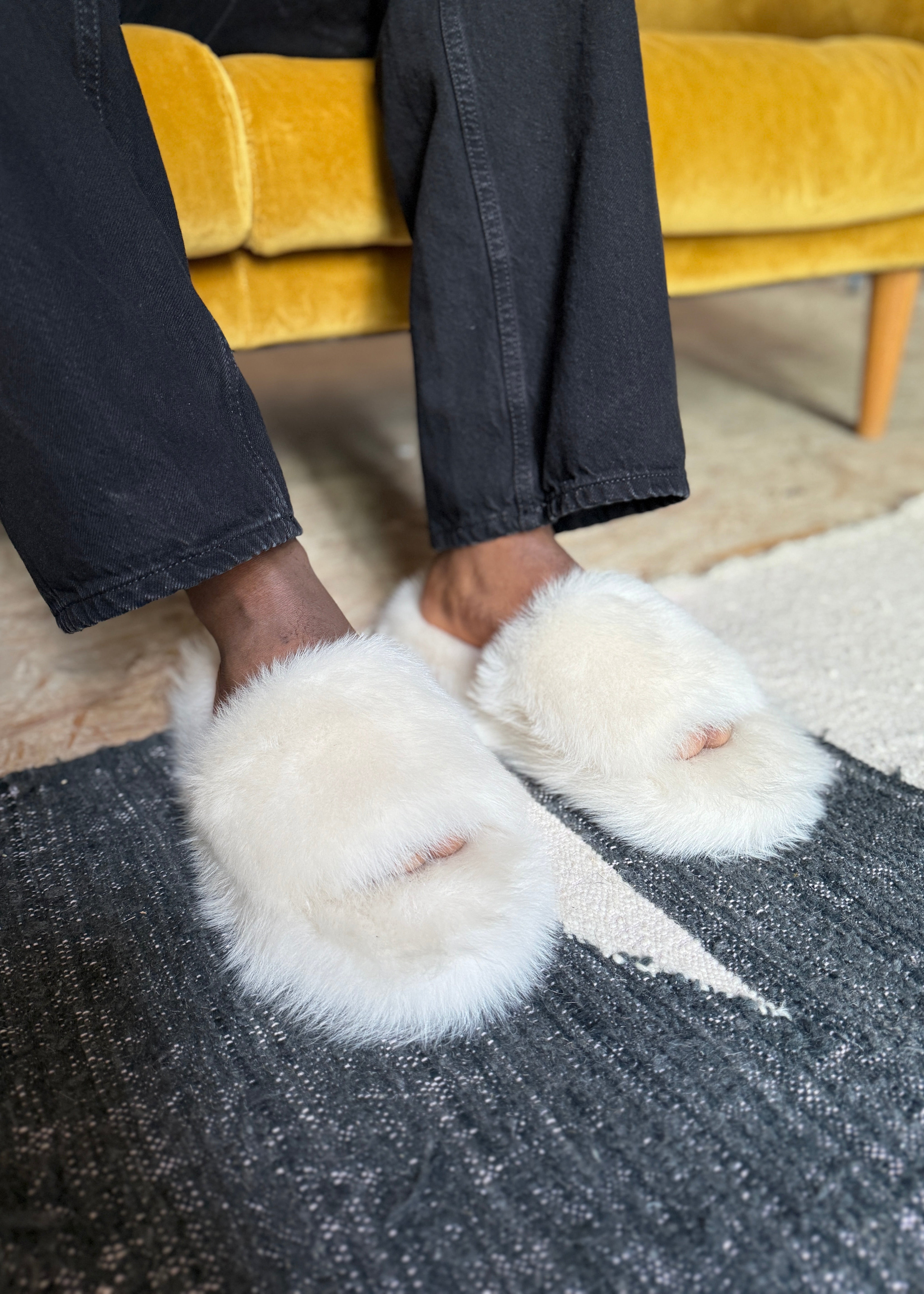 BOTTEGA VENETA Slides