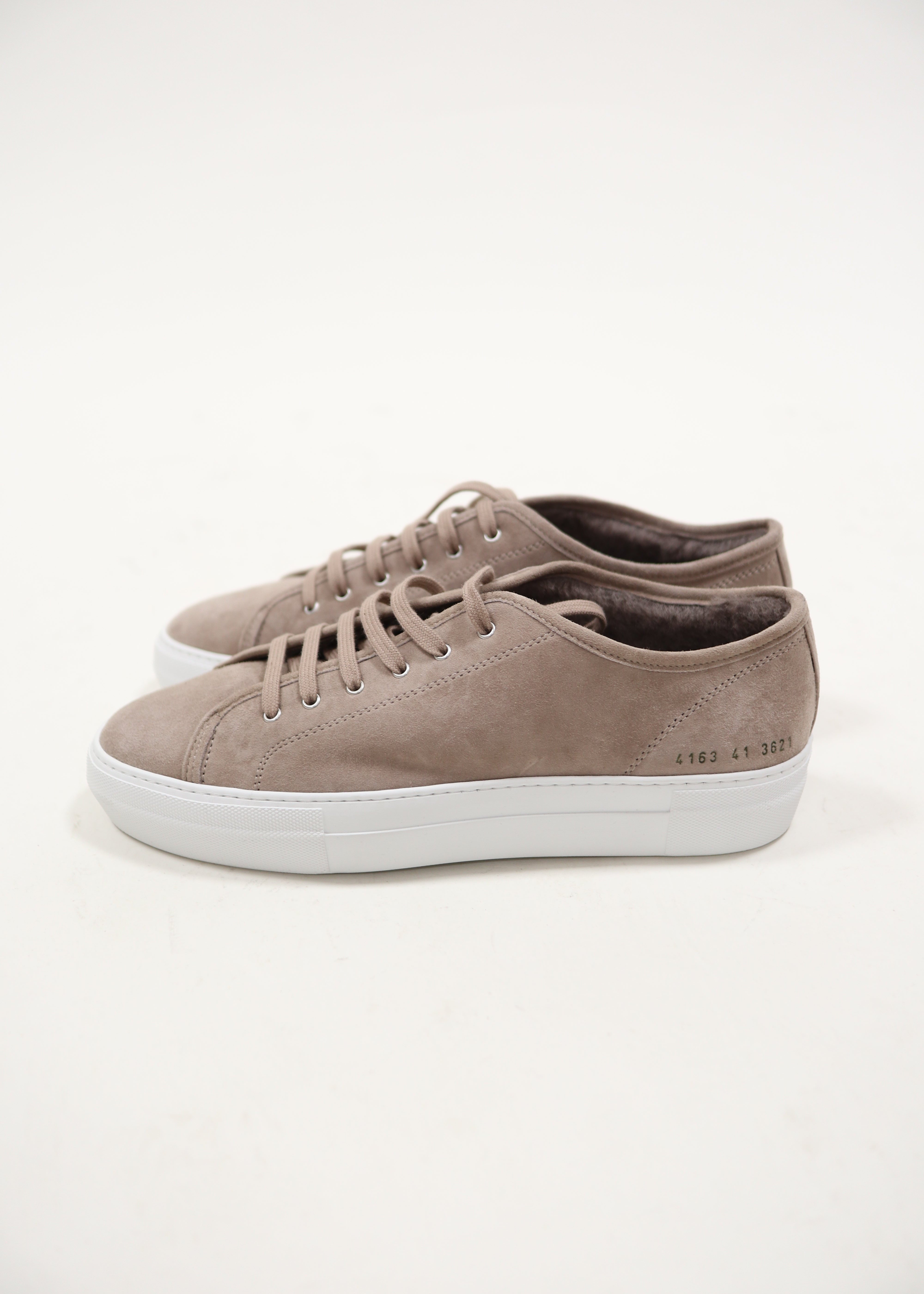 COMMON PROJECTS Sneaker