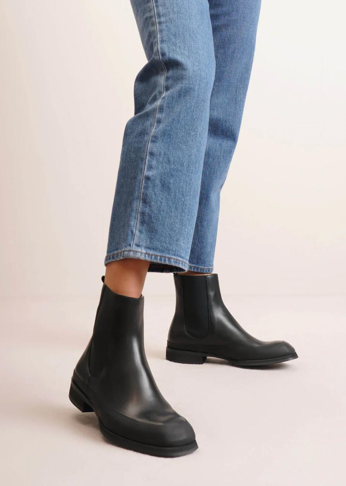 The Row Garden Chelsea Boot - 41 Second Hand – Dear Berlin