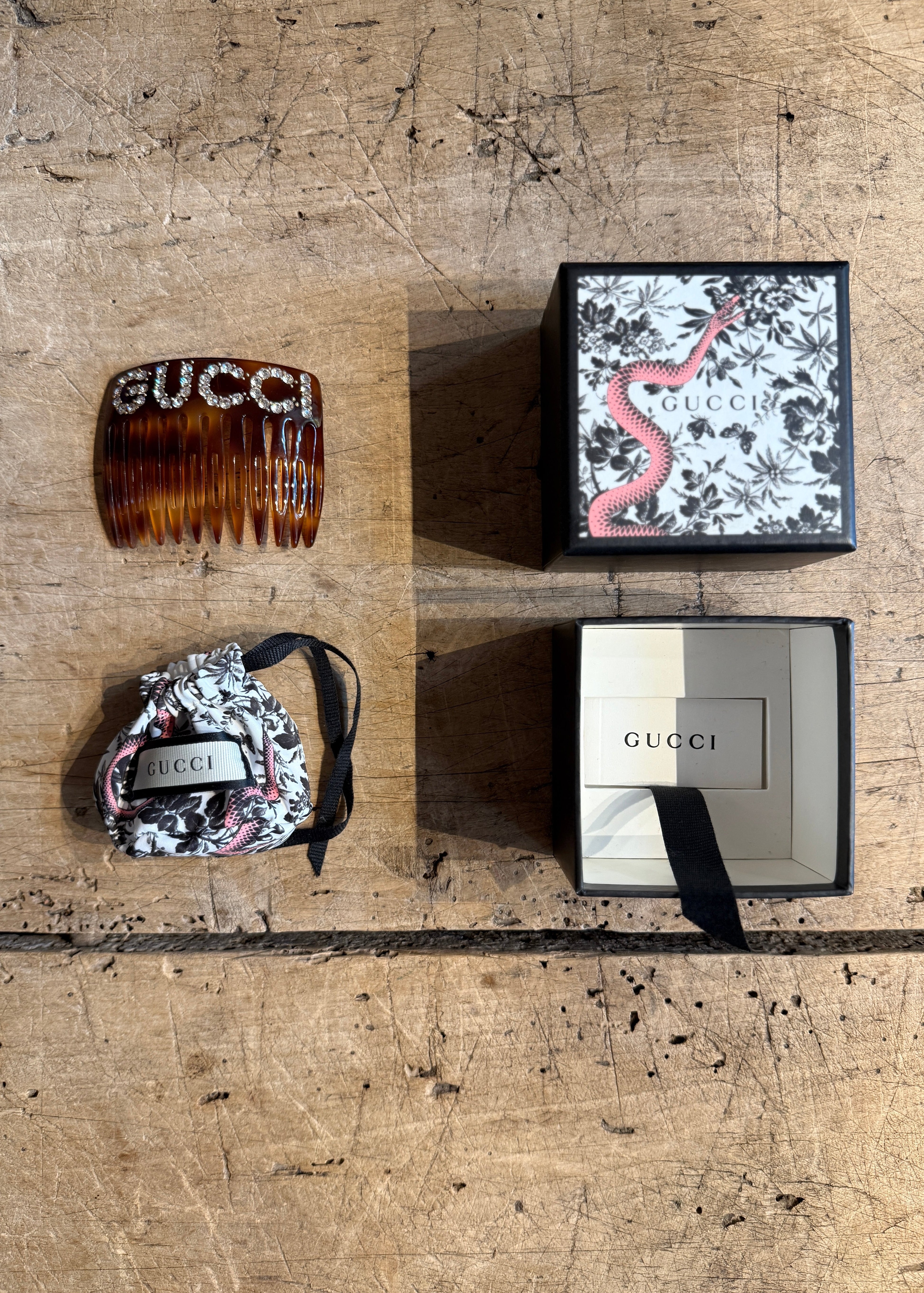 Gucci Hair Comb mit Swarovski-Steinen Second Hand – Dear Berlin
