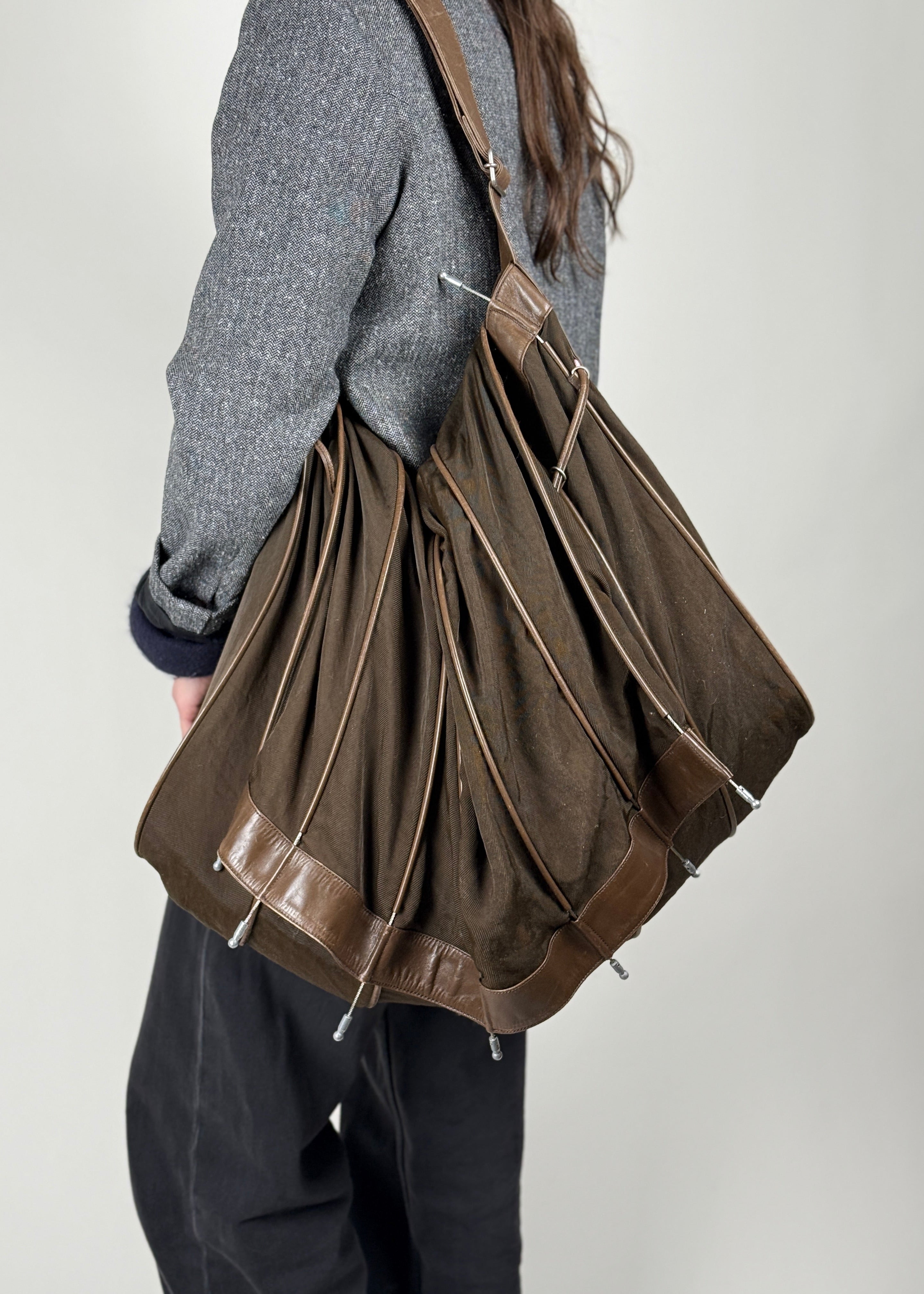 Issey Miyake Große Crossbody, Vintage Second Hand – Dear Berlin
