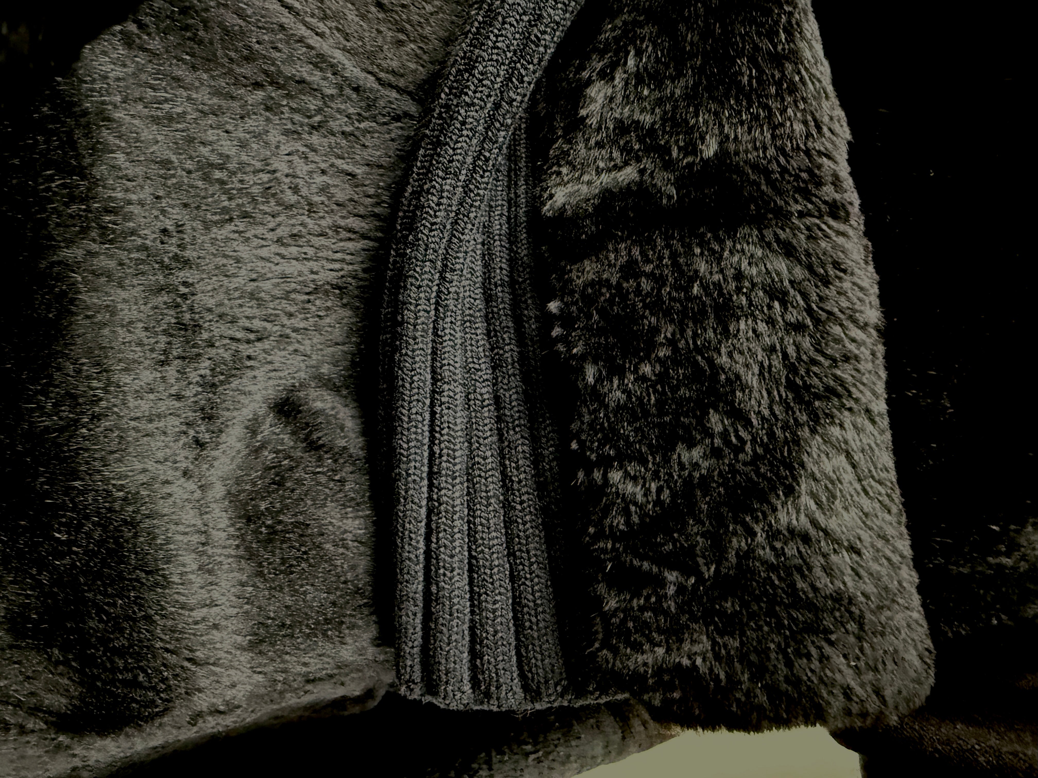 Veronique Branquinho Fur Top mit Strickeinsätzen Second Hand – Dear Berlin