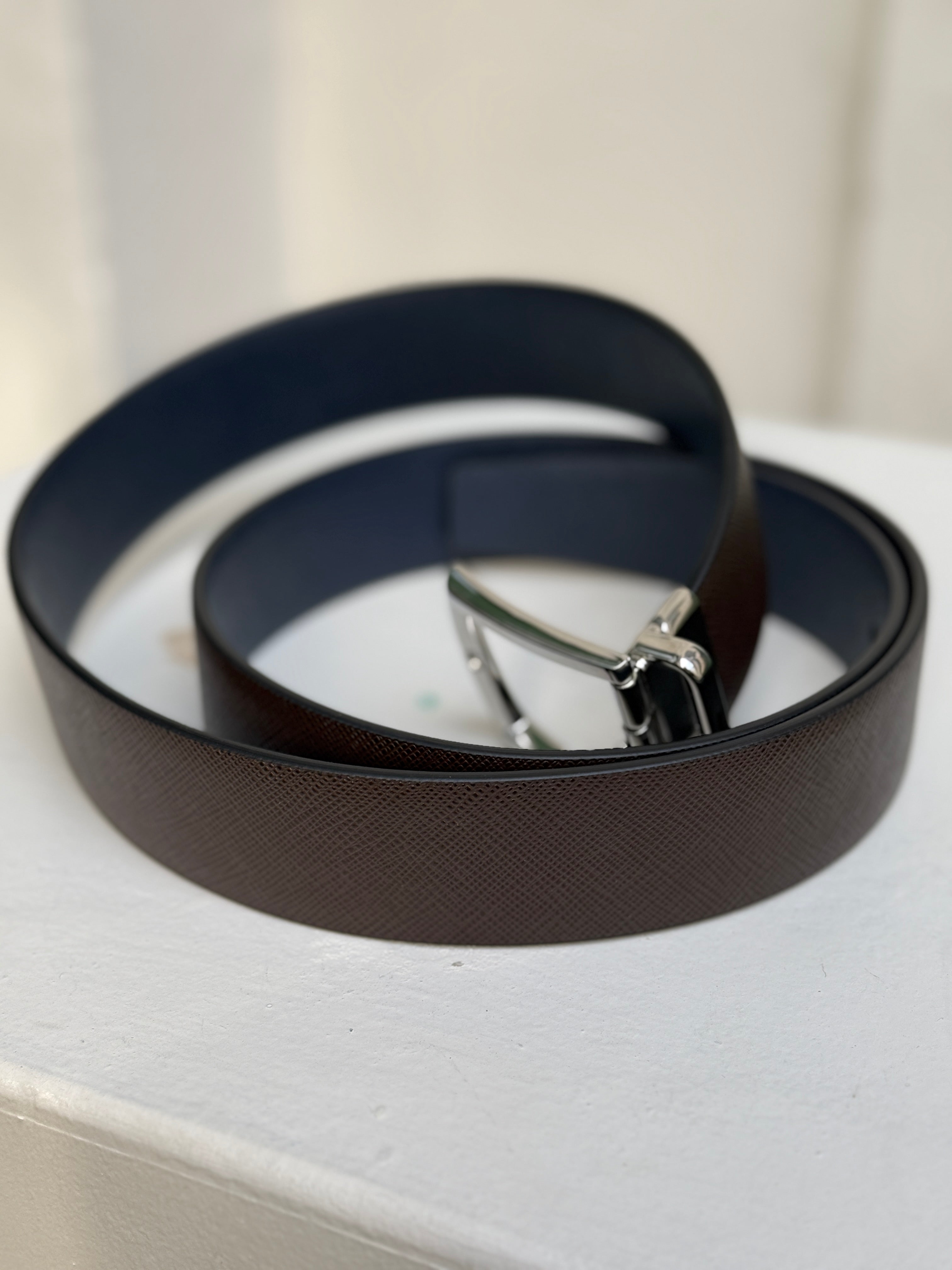 Prada Wendbarer Leder Gürtel, silberne Schnalle Second Hand – Dear Berlin