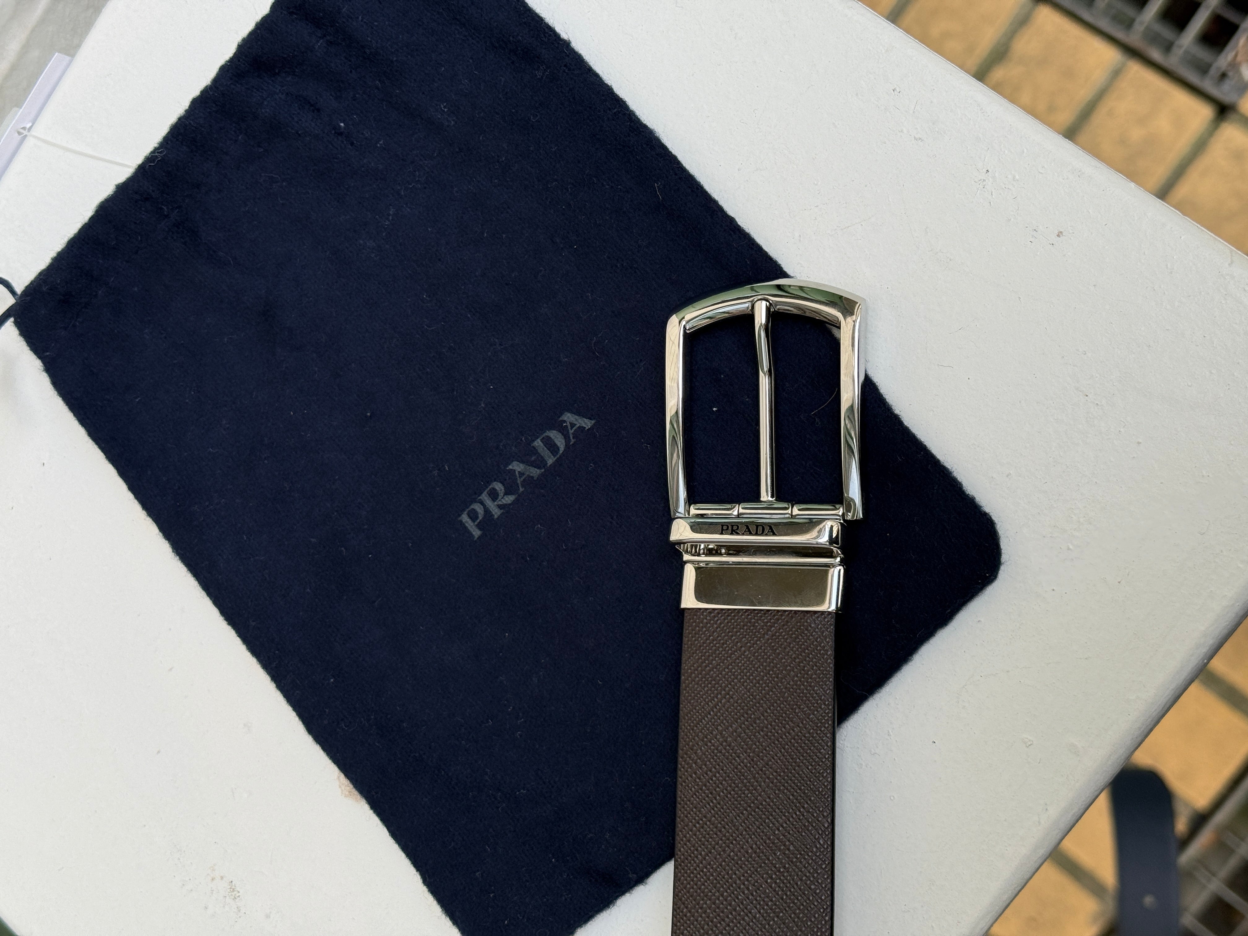 Prada Wendbarer Leder Gürtel, silberne Schnalle Second Hand – Dear Berlin