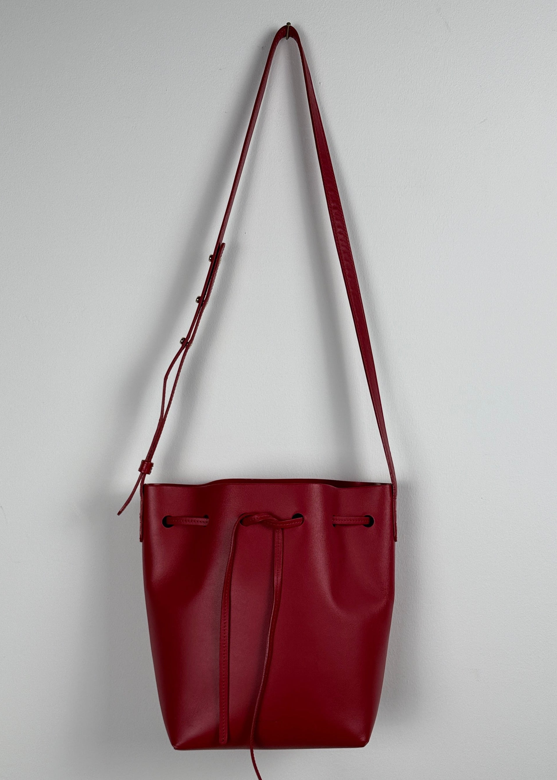 Mansur Gavriel Bucket Bag Medium in Flamma Second Hand – Dear Berlin