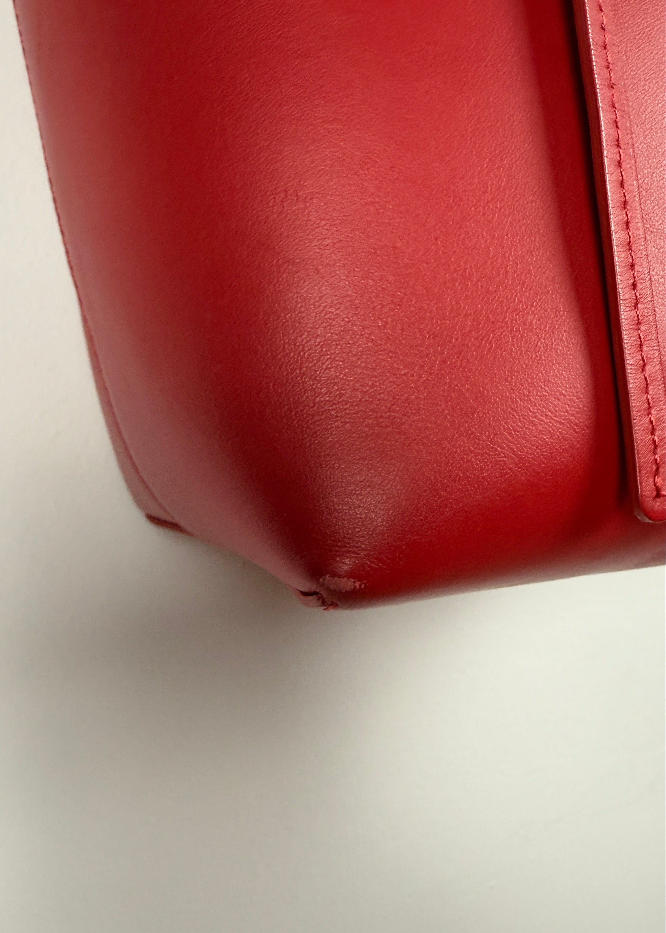 Mansur Gavriel Bucket Bag Medium in Flamma Second Hand – Dear Berlin