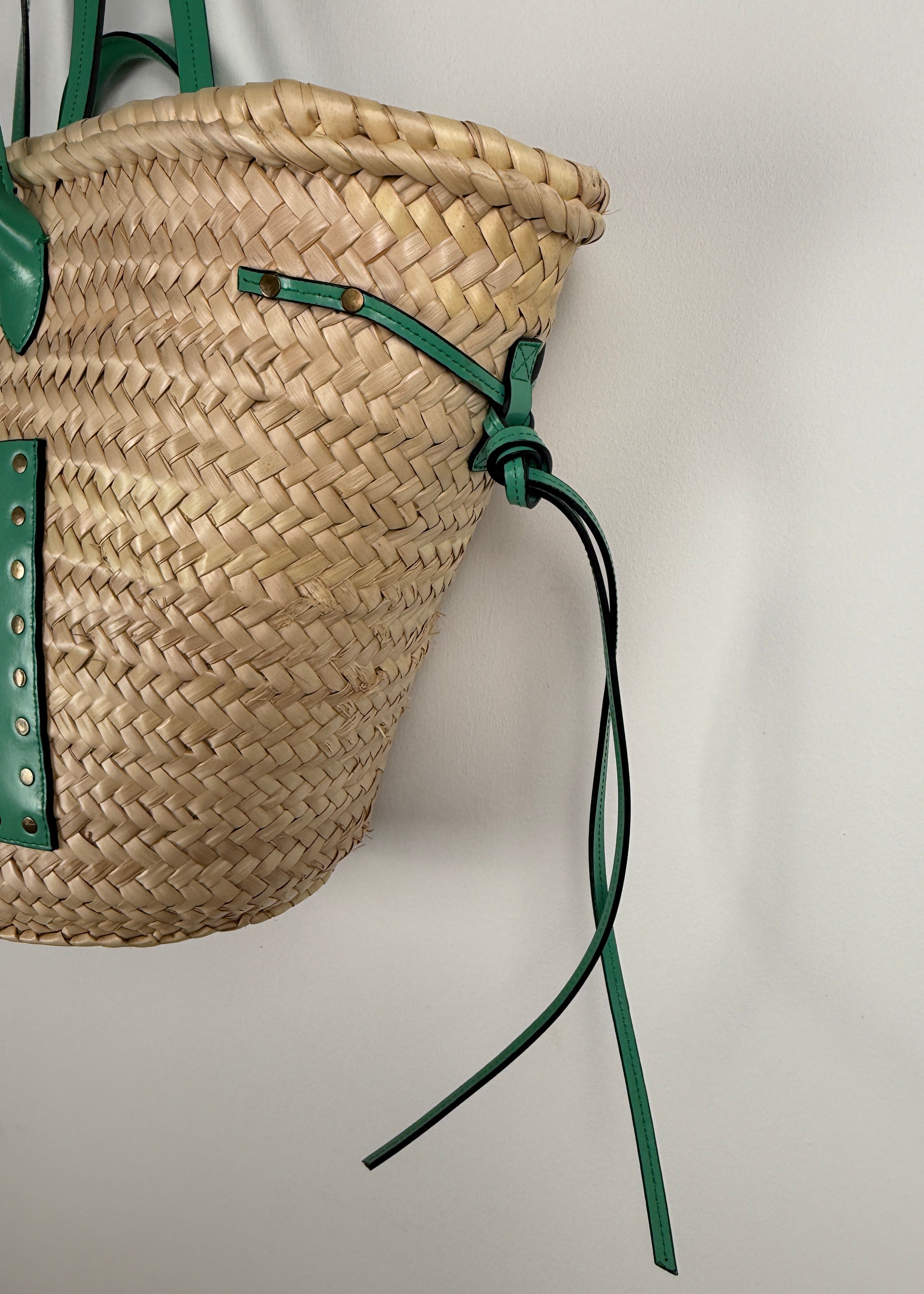 Isabel Marant „Cadix“ Korbtasche mit Lederhenkeln Second Hand – Dear Berlin