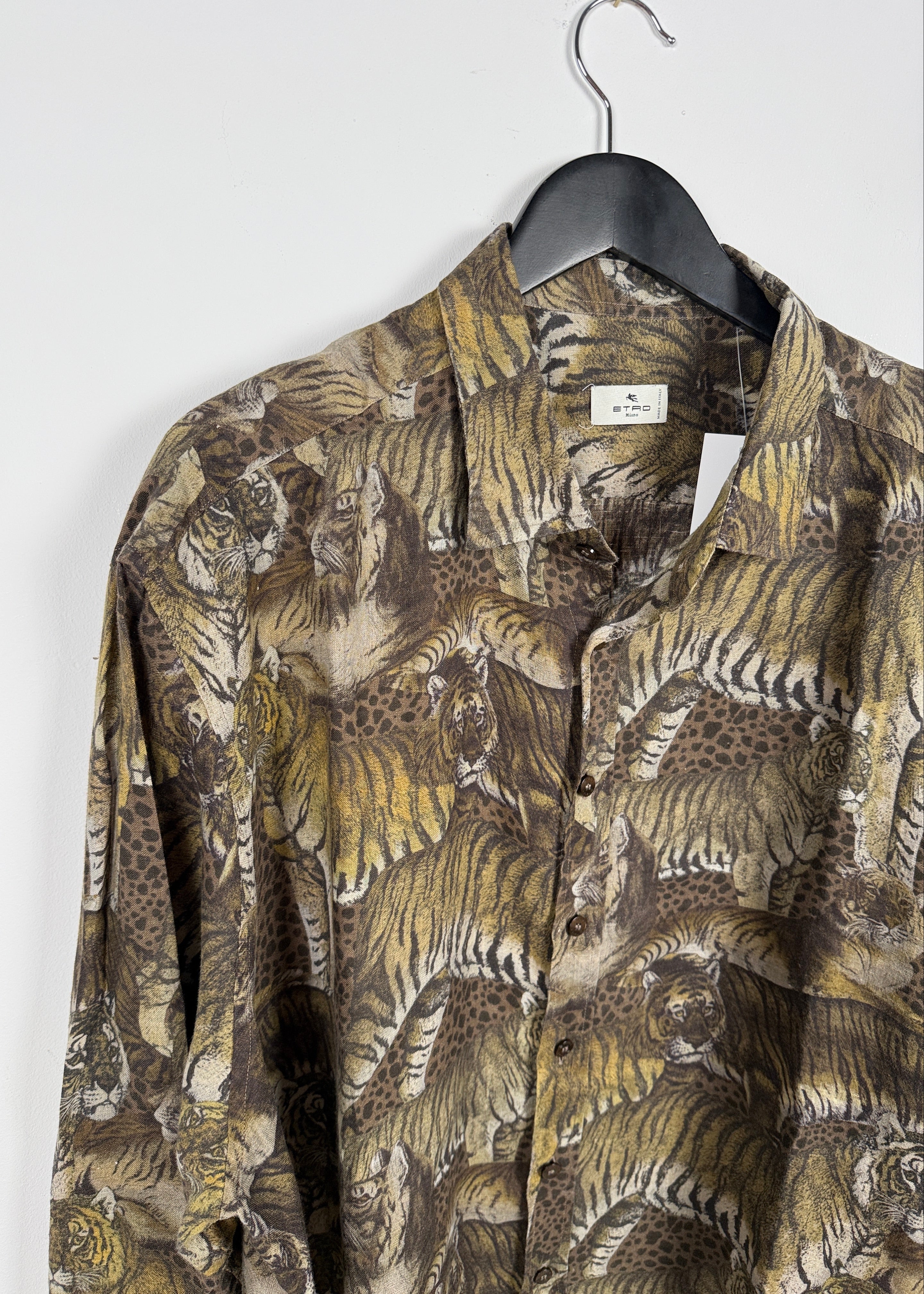 Etro Hemd mit Tigerprint allover Second Hand – Dear Berlin