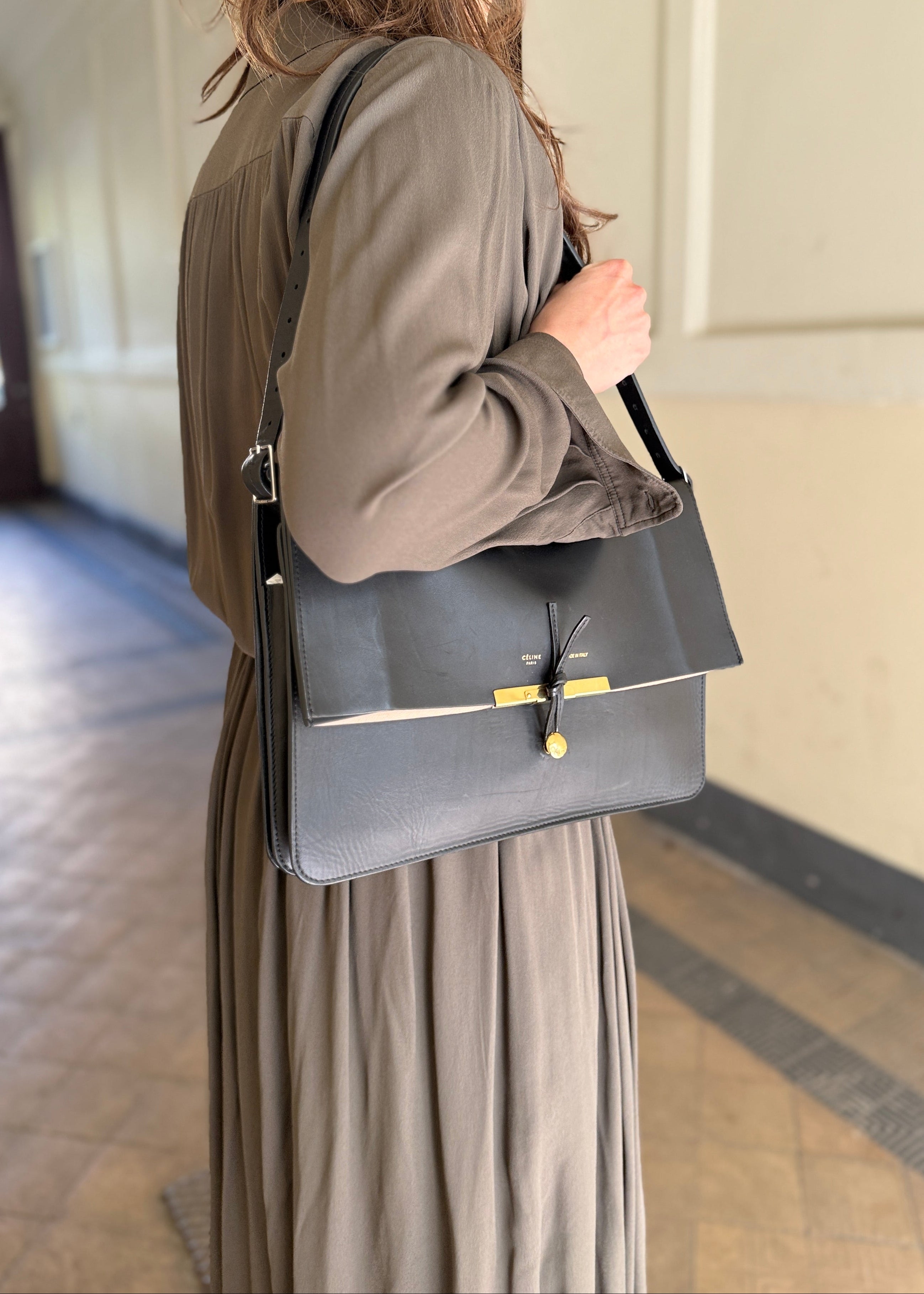 Celine Blade Bag in Schwarz Second Hand – Dear Berlin