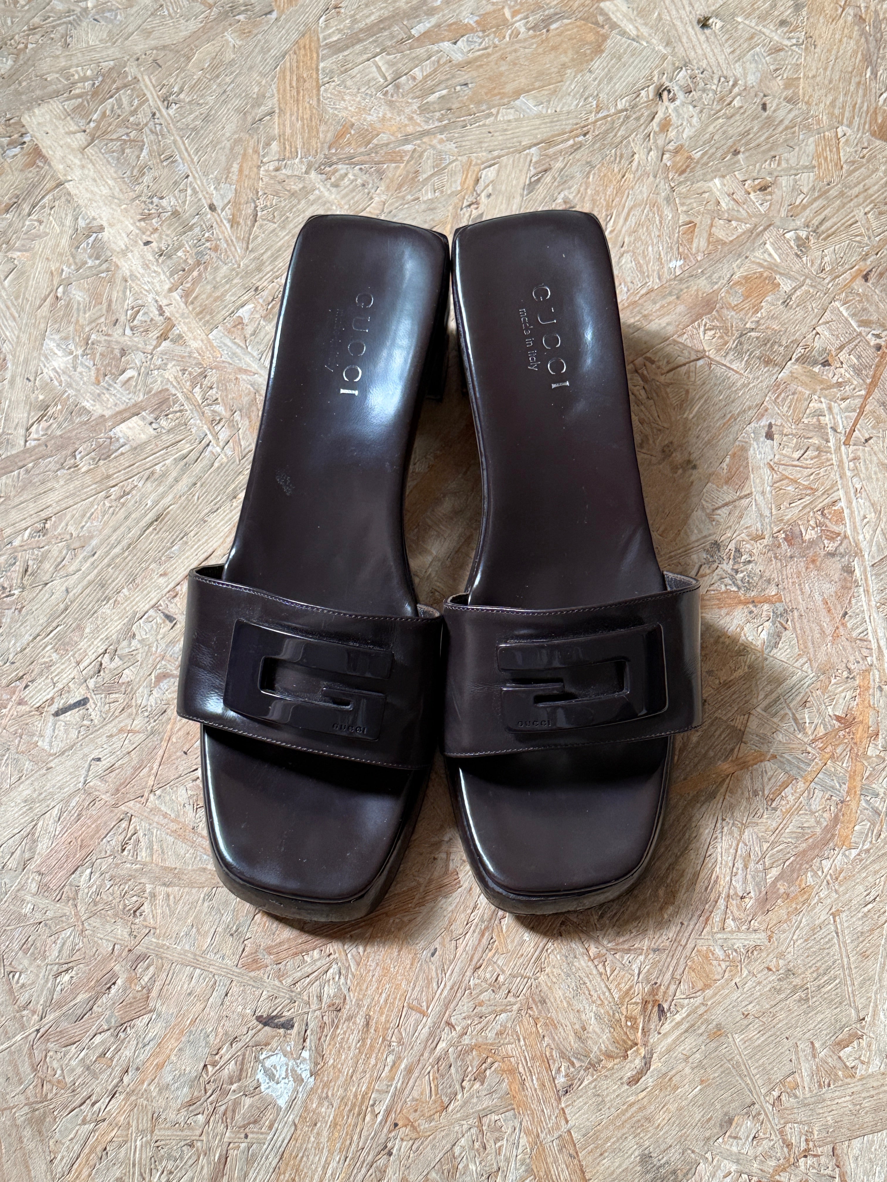 Sleek & Minimalistic Mules-Gucci-Dear Berlin