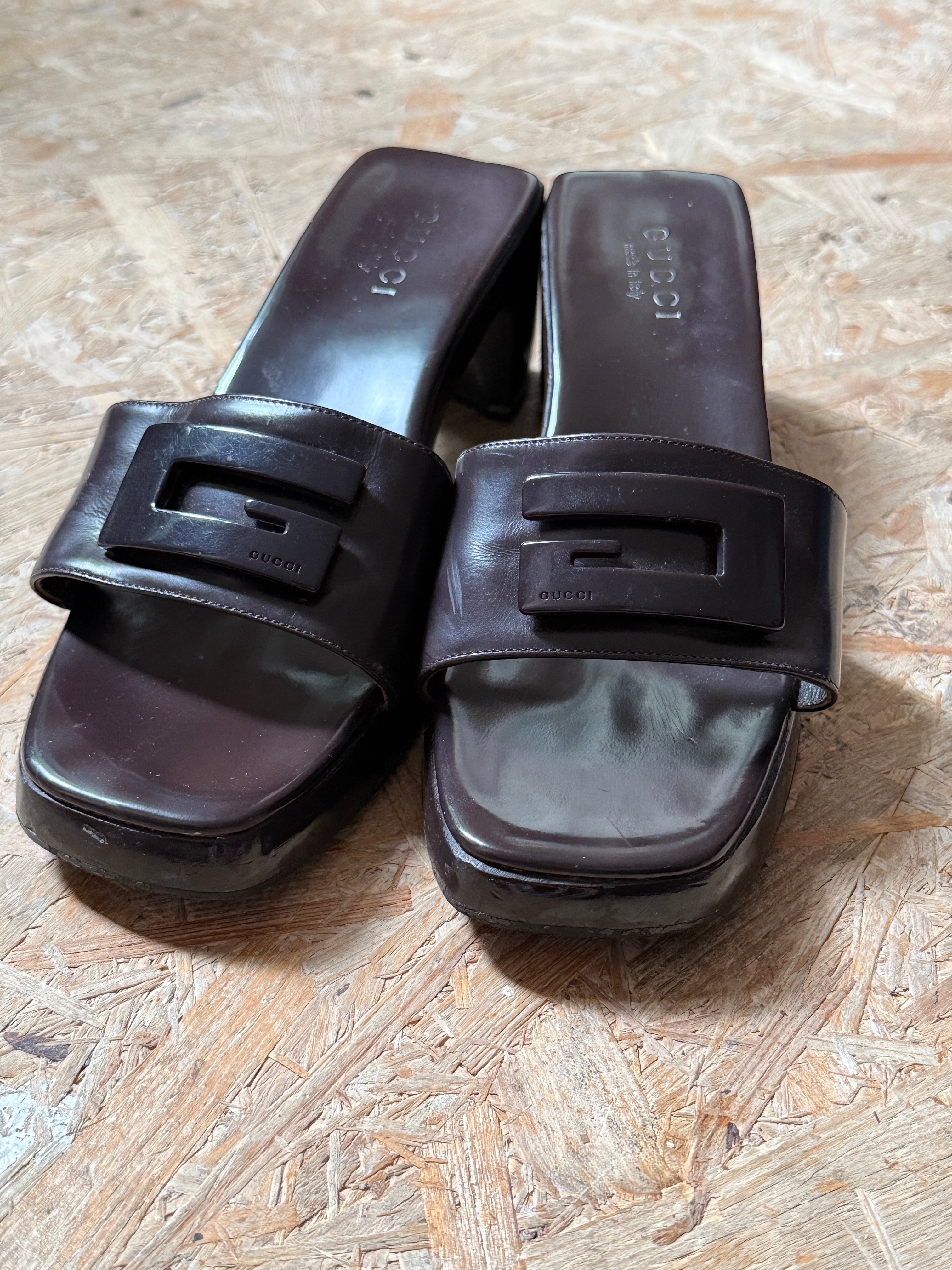 Sleek & Minimalistic Mules-Gucci-Dear Berlin