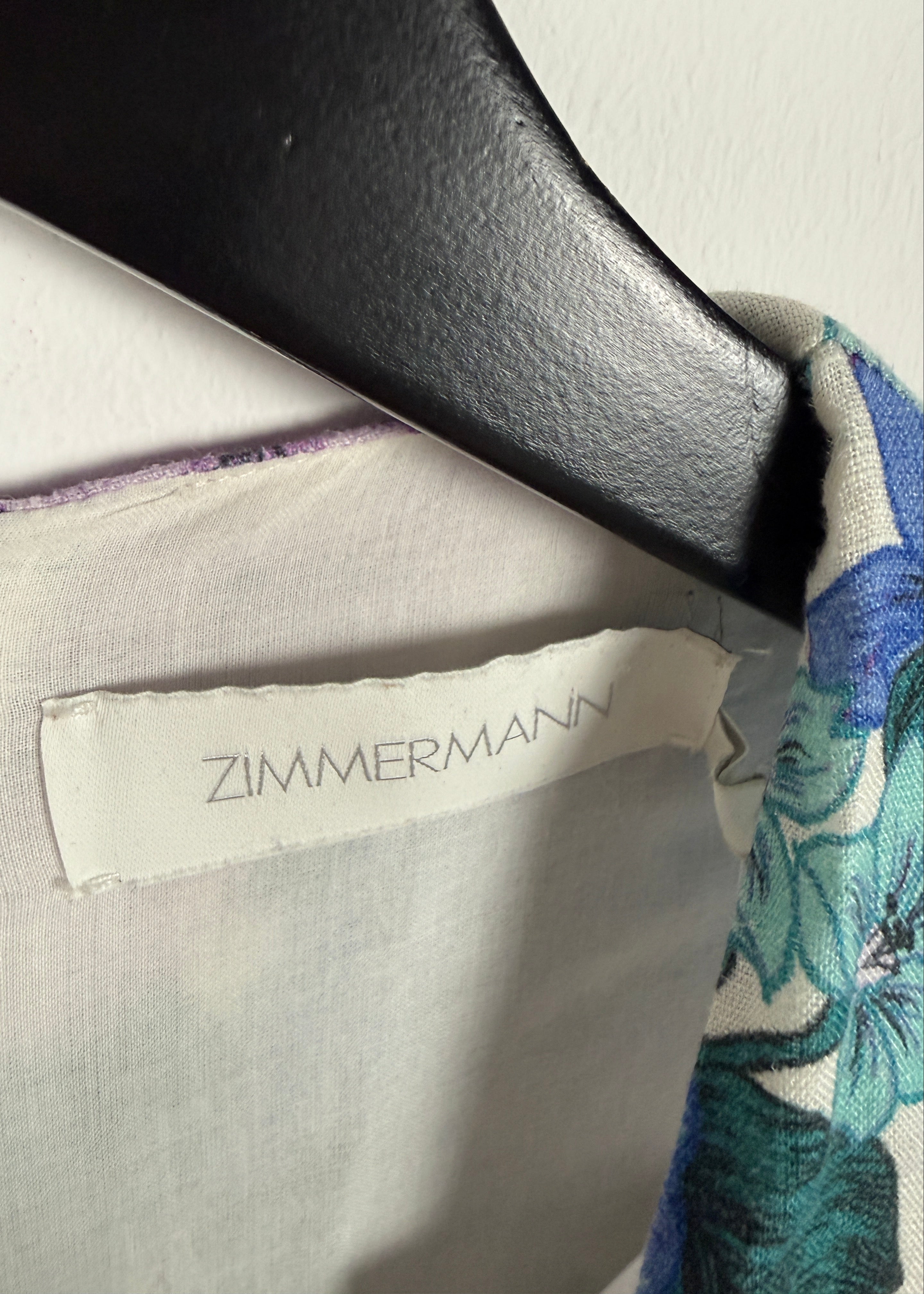 Zimmermann Floraler Jumpsuit mit floralem Print. Second Hand | Dear Berlin