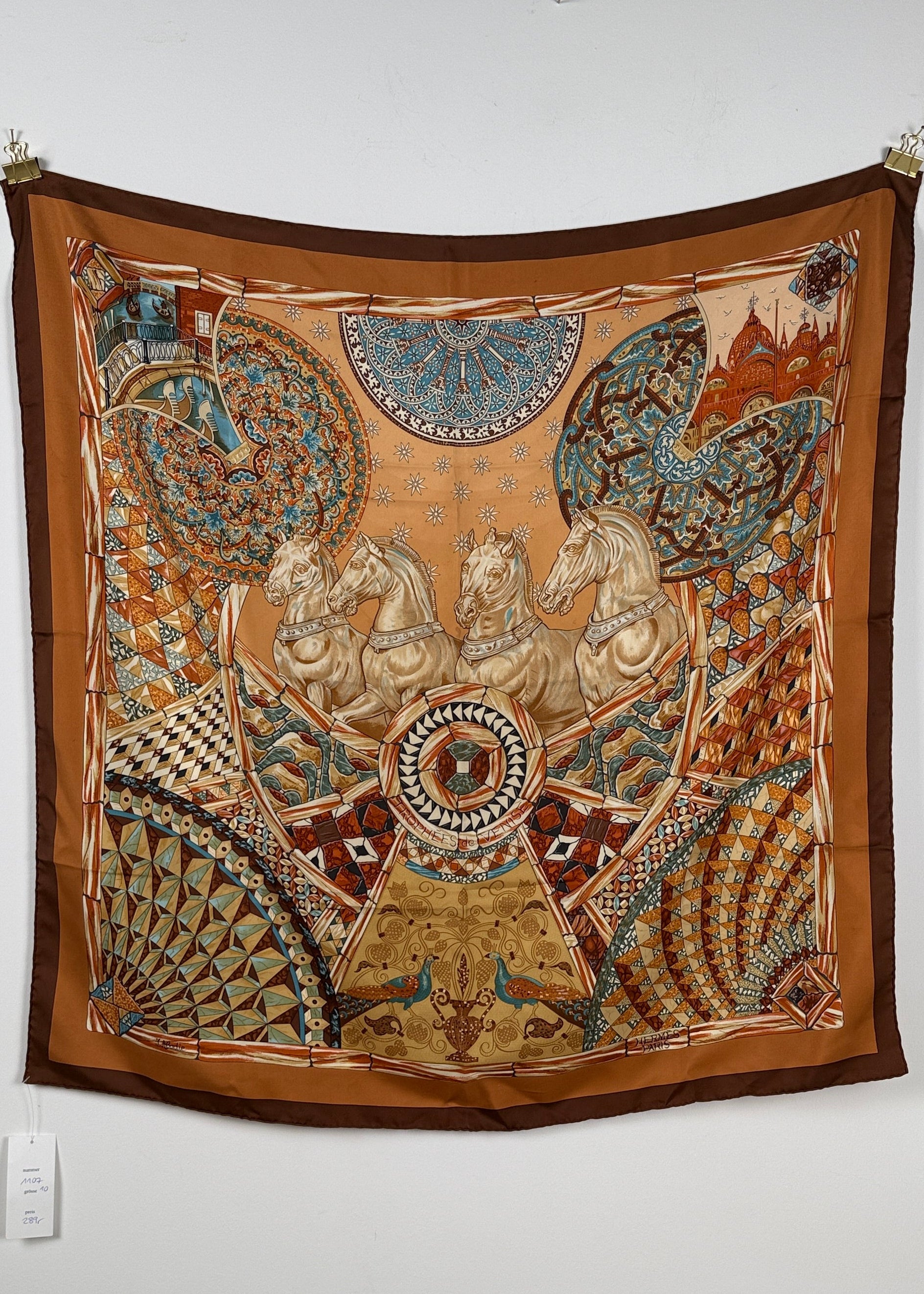 Hermès Seidentuch „Trophees de Venise“ 90x90 Second Hand | Dear Berlin