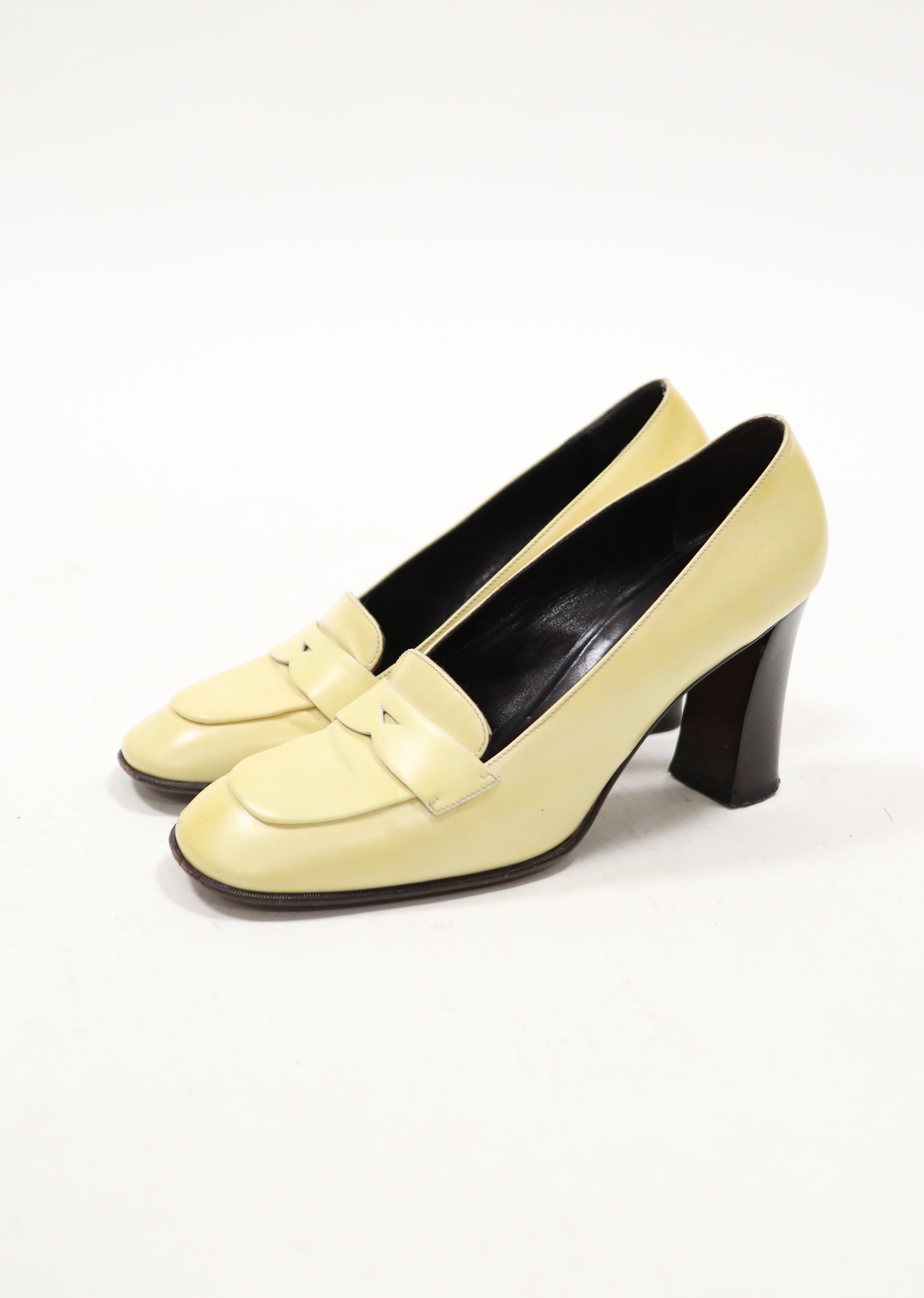 Prada Pumps