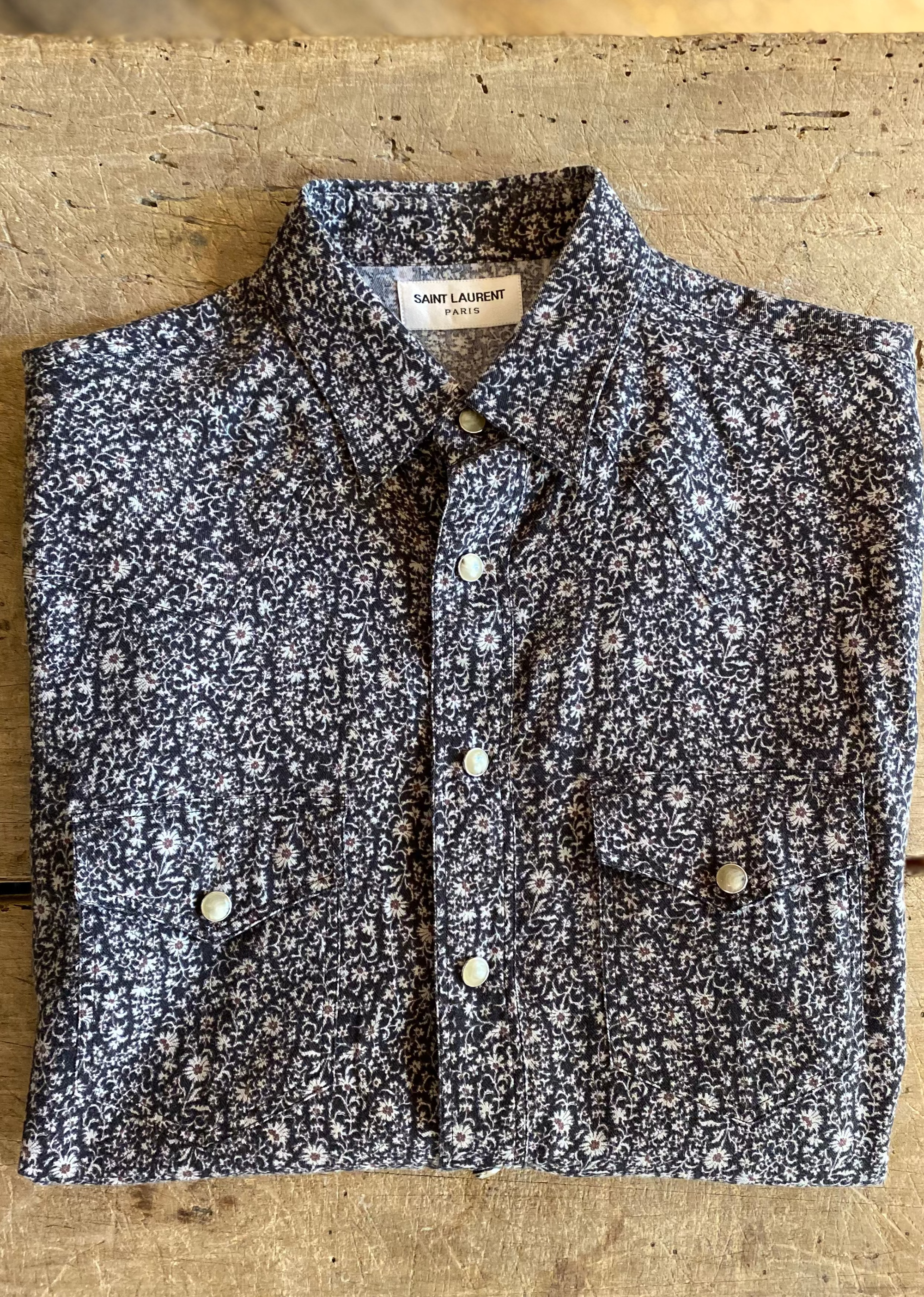 Saint Laurent Hemd gemustert -Millefleur Second Hand – Dear Berlin