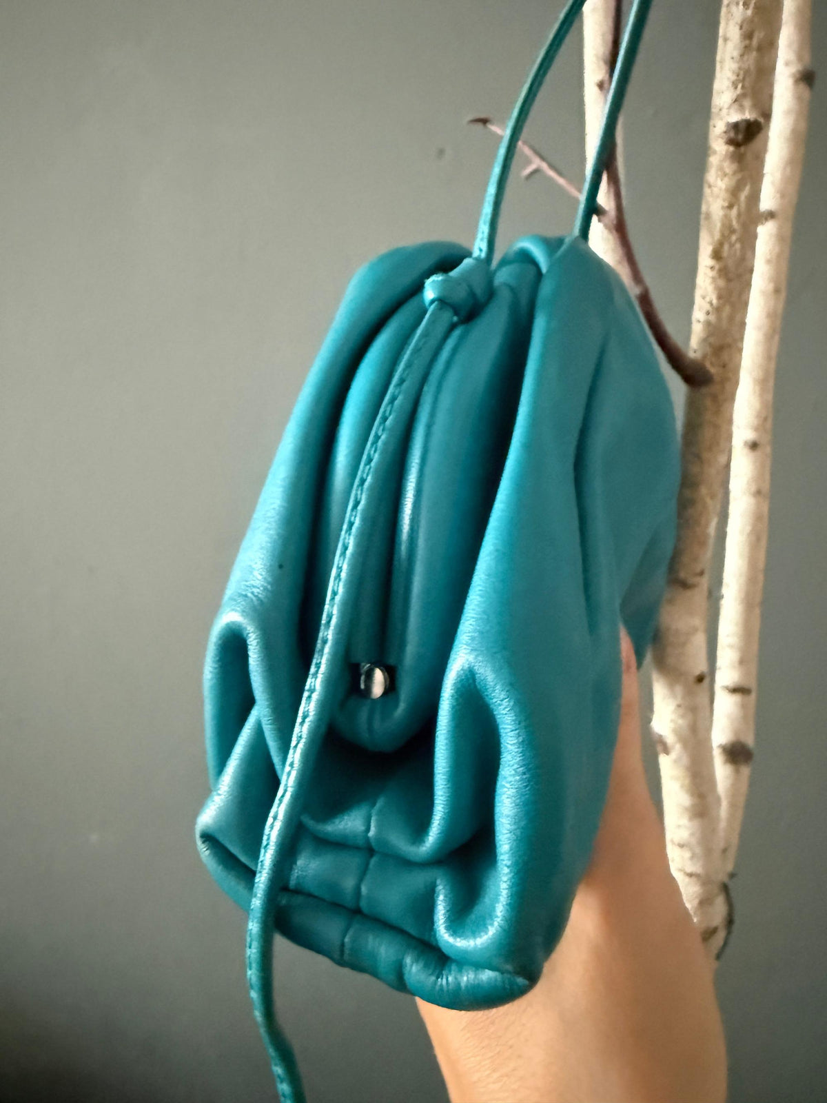 Mini Pouch aus weichem Leder-Bottega Veneta-Dear Berlin
