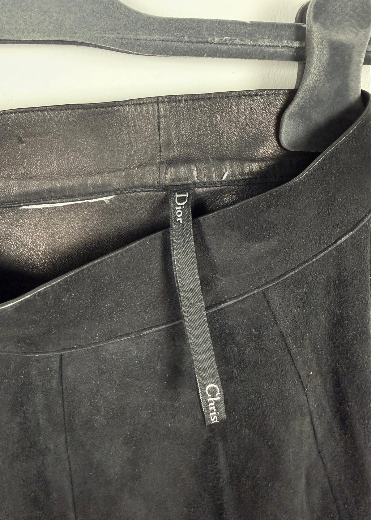 Dior Schwarzer Fransenrock aus weichem Leder Second Hand – Dear Berlin